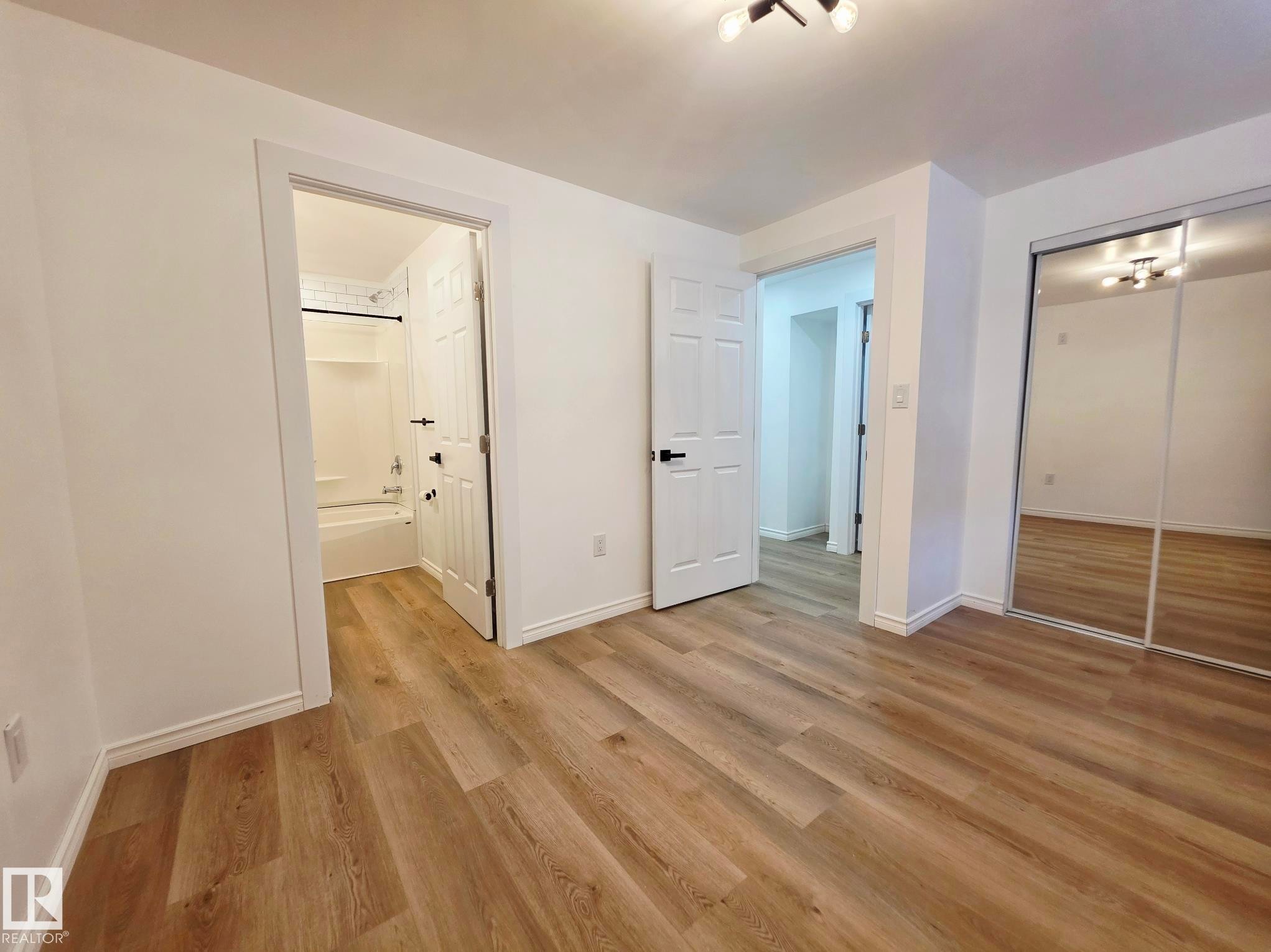 5204 43 Avenue, Leduc, AB - Indoor Photo Showing Other Room