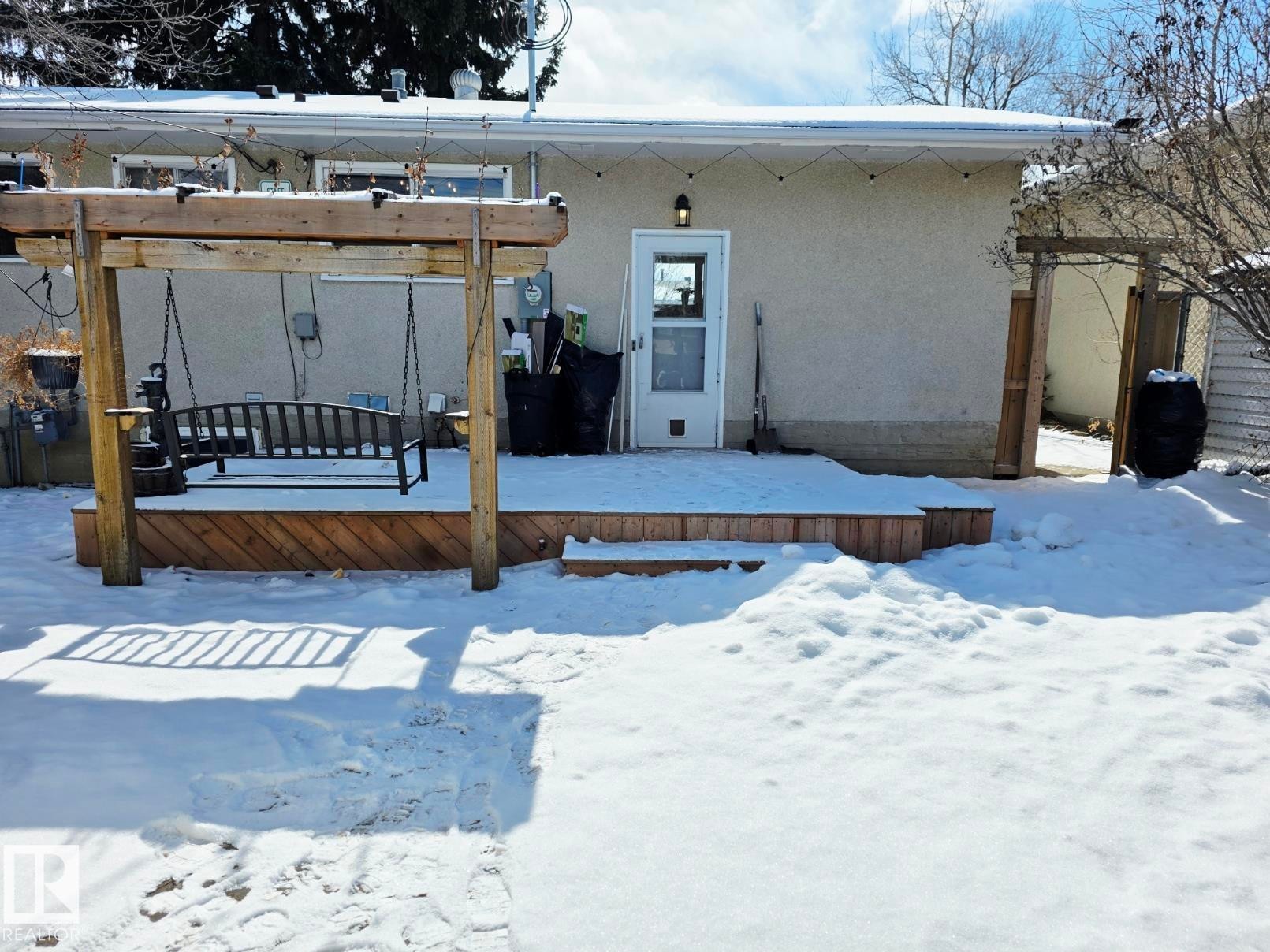 5204 43 Avenue, Leduc, AB - Outdoor