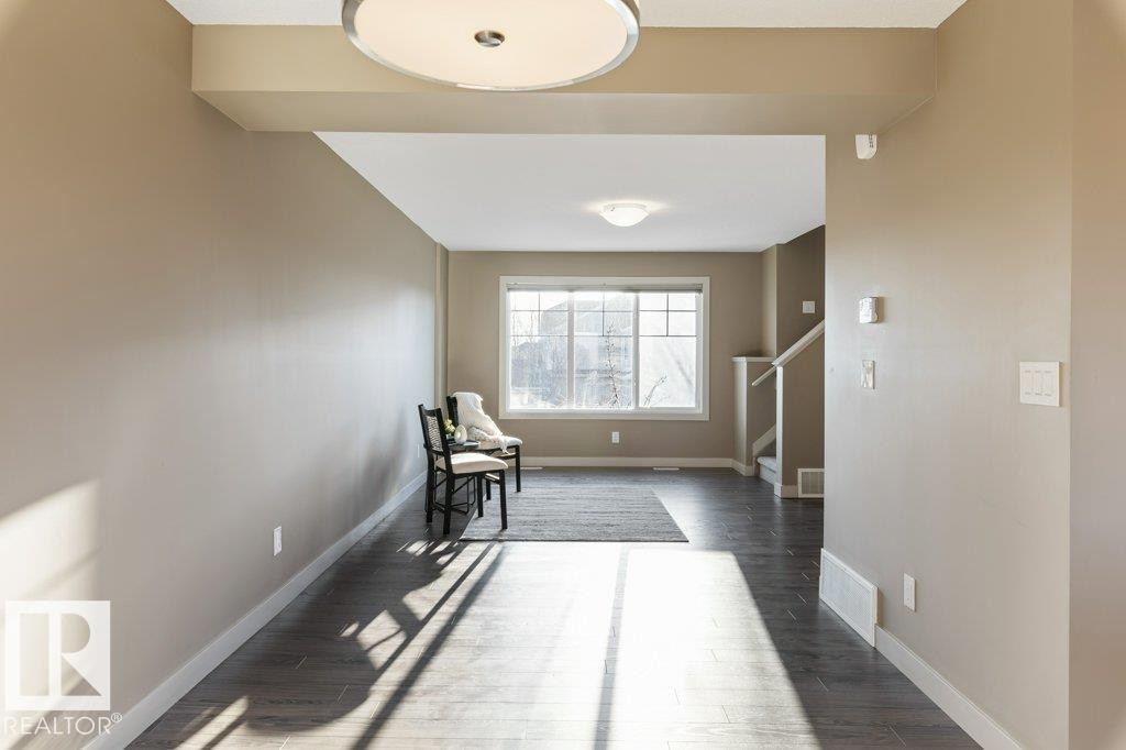 6 1391 Starling Drive, Edmonton, AB - Indoor Photo Showing Other Room