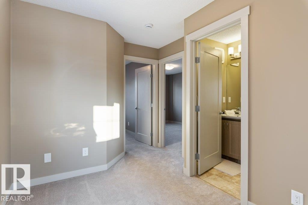 6 1391 Starling Drive, Edmonton, AB - Indoor Photo Showing Other Room