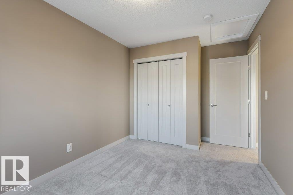 6 1391 Starling Drive, Edmonton, AB - Indoor