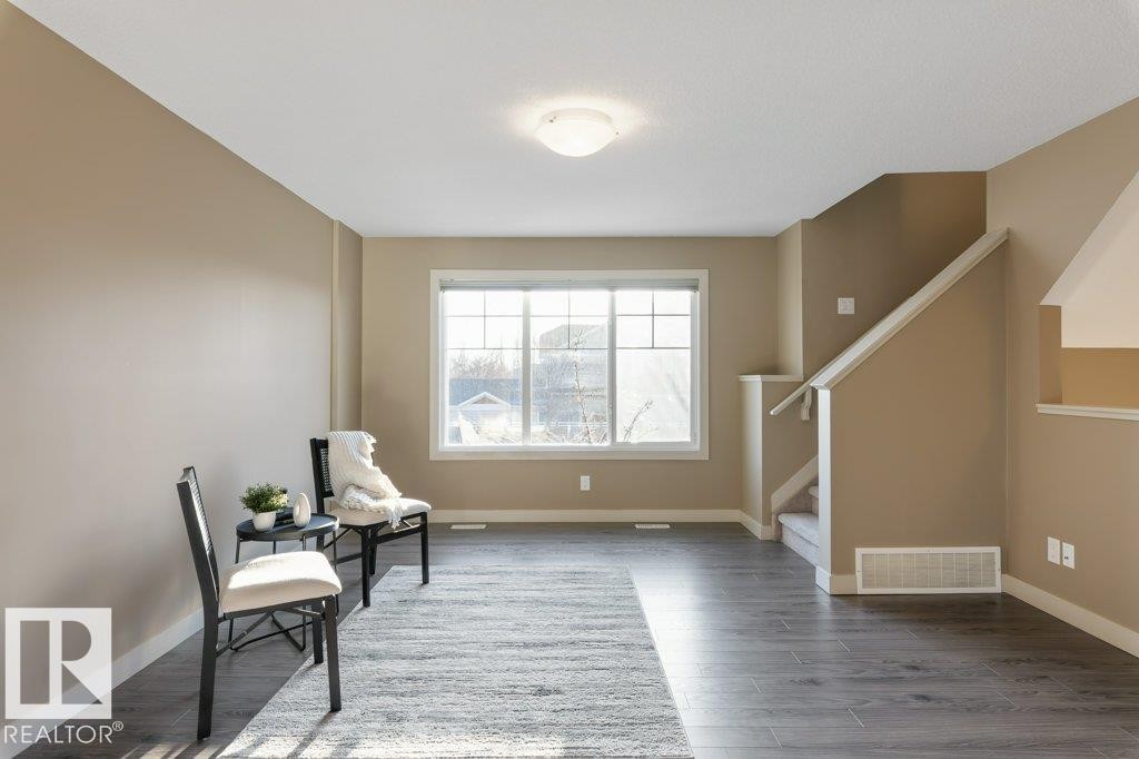 6 1391 Starling Drive, Edmonton, AB - Indoor Photo Showing Other Room