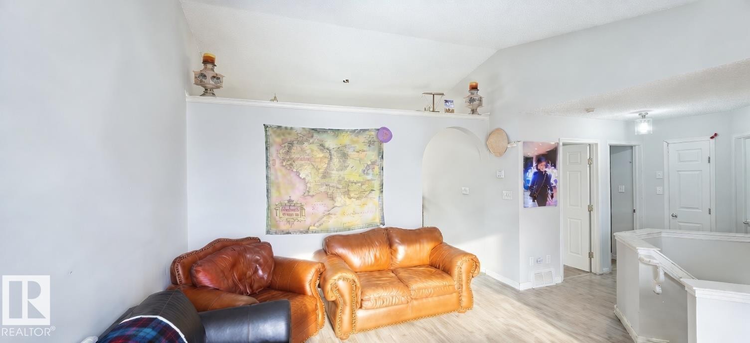 9218 163 Avenue, Edmonton, AB - Indoor