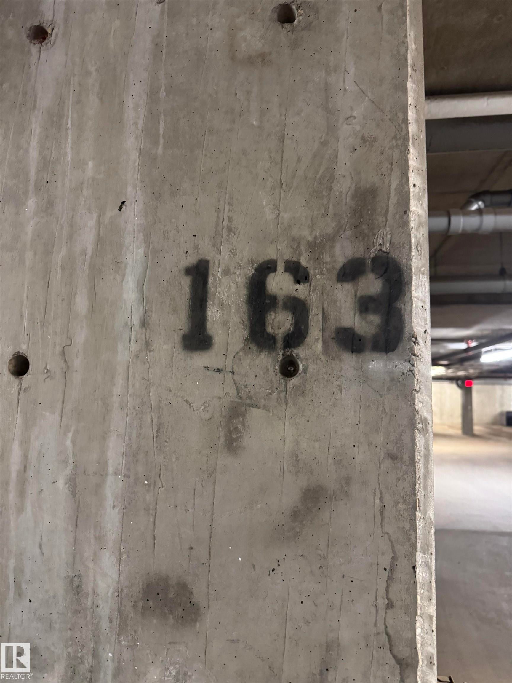 Image quality insufficient for description - 307 6084 Stanton Drive, Edmonton, AB -