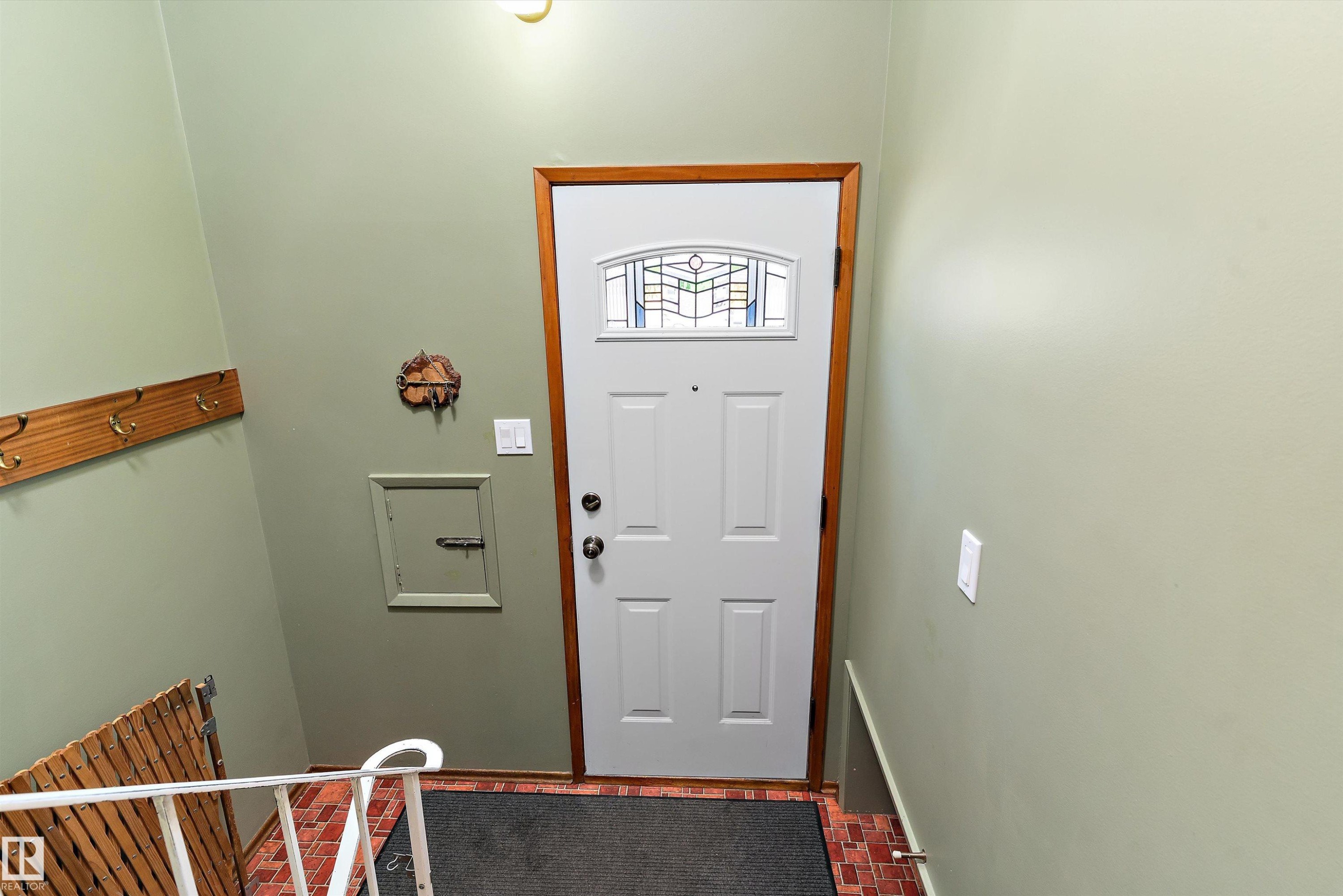 9411 68A Street, Edmonton, AB - Indoor Photo Showing Other Room