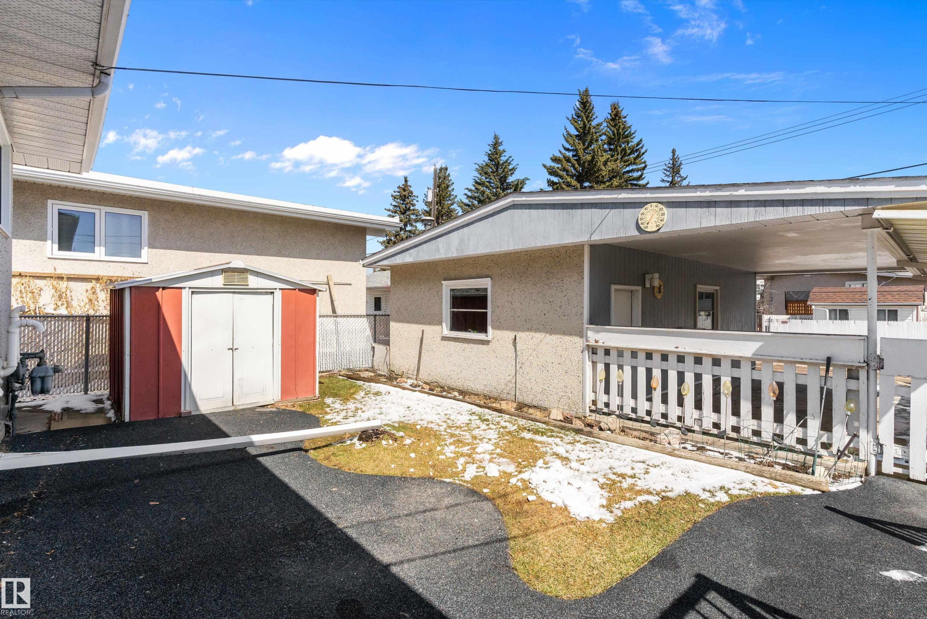 9411 68A Street, Edmonton, AB - Outdoor