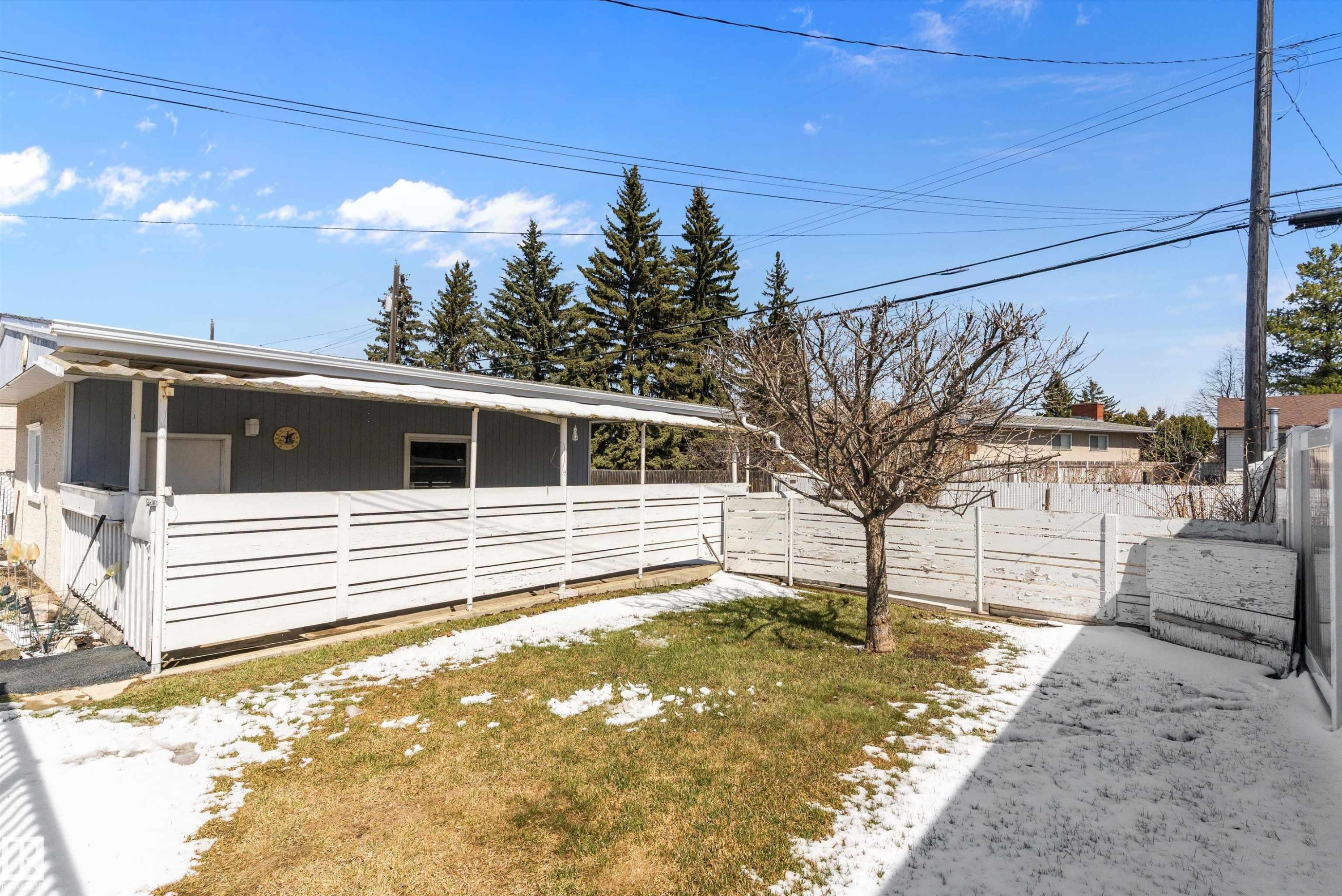 9411 68A Street, Edmonton, AB - Outdoor