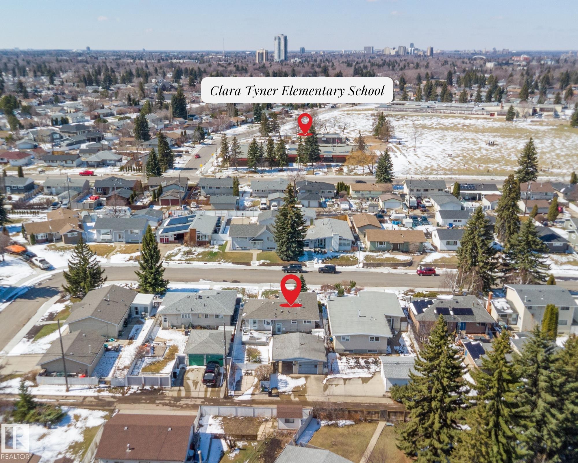 9411 68A Street, Edmonton, AB - Outdoor With View