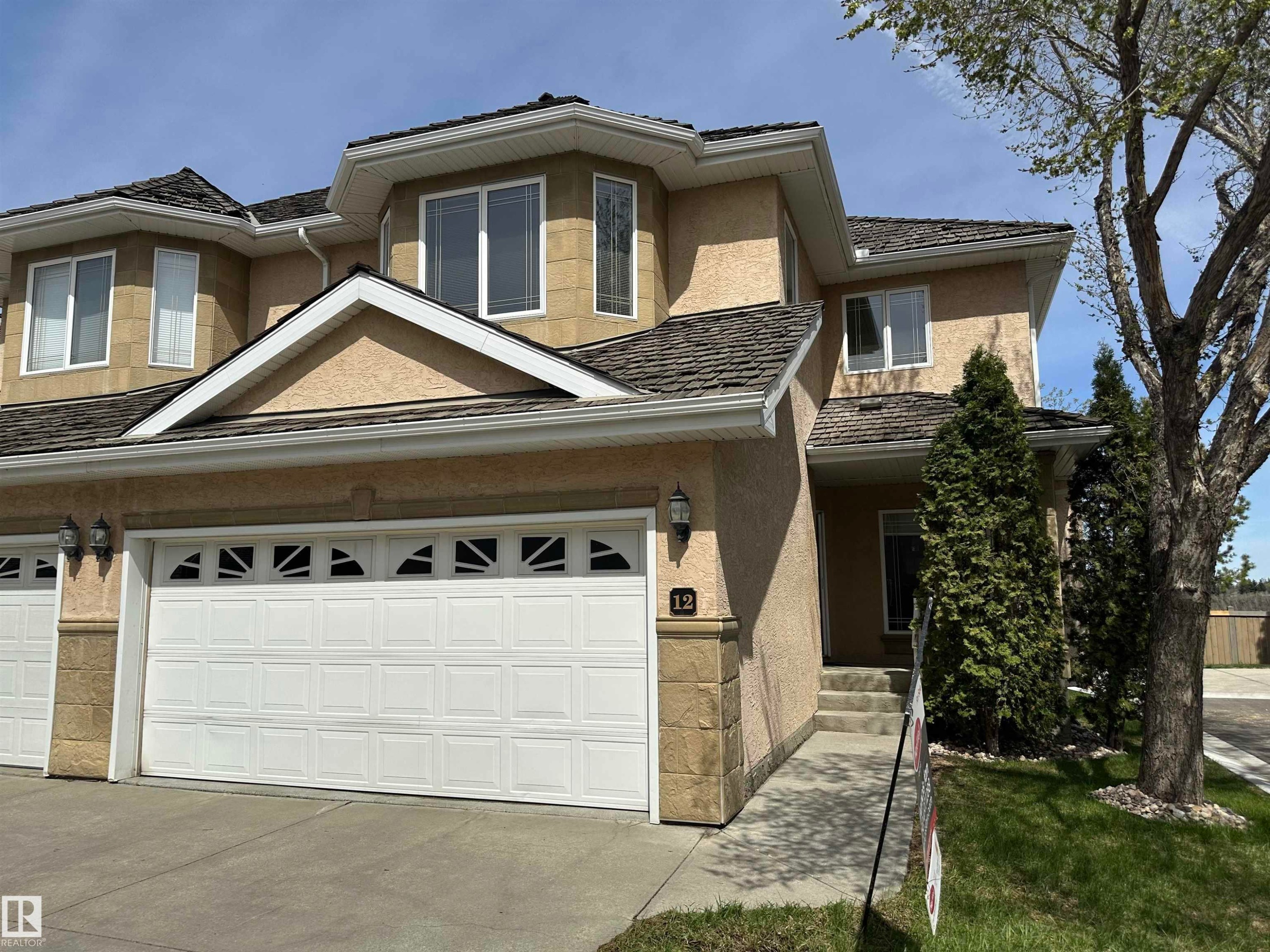 12 577 Butterworth Way, Edmonton, AB - Outdoor With View