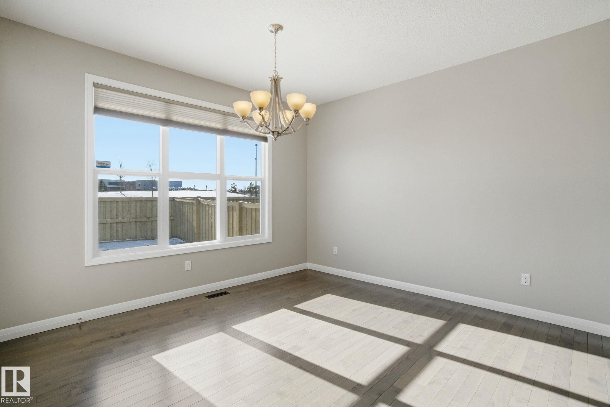 3875 Agar Green, Edmonton, AB - Indoor Photo Showing Other Room