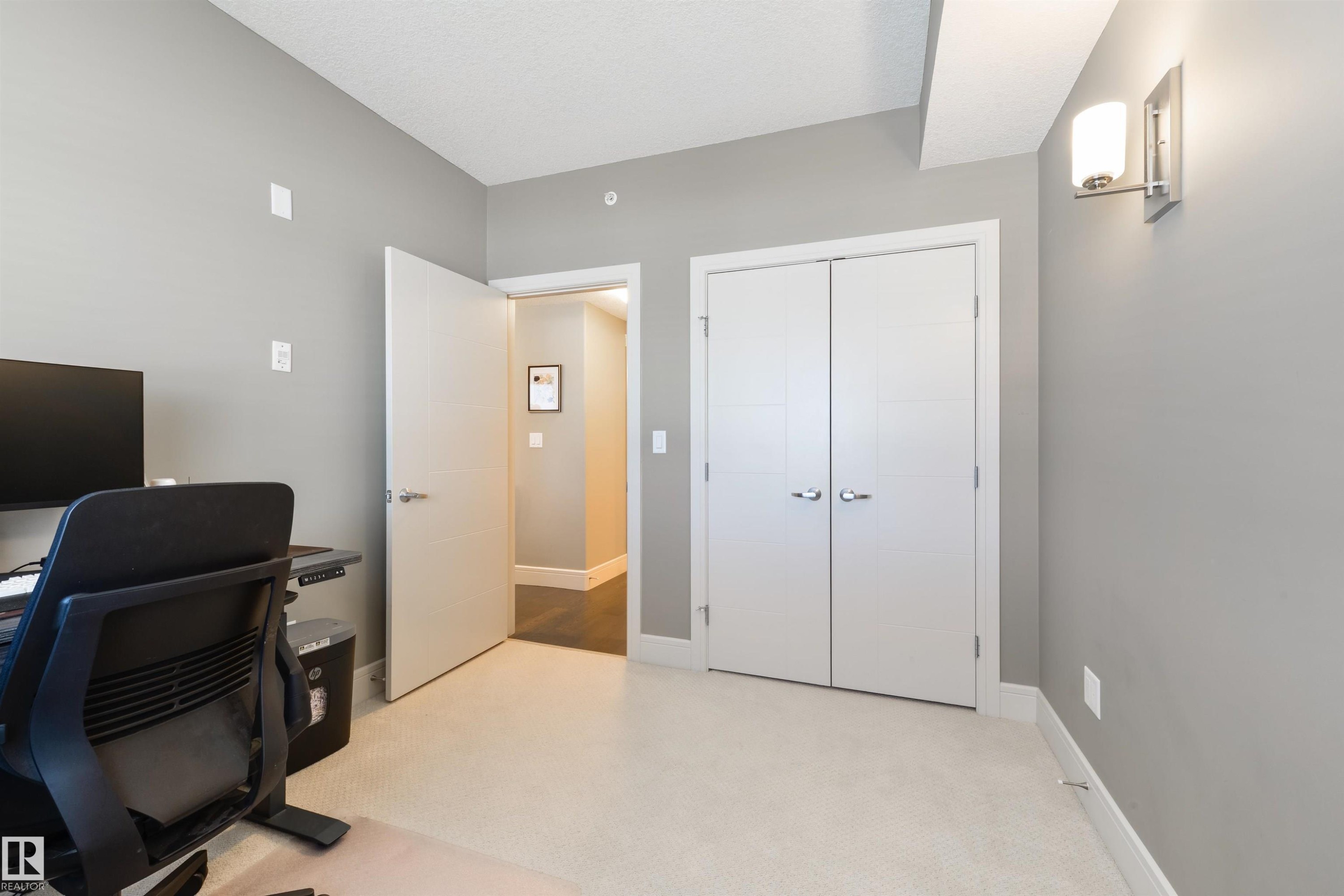 219 7508 Getty Gate, Edmonton, AB - Indoor Photo Showing Office