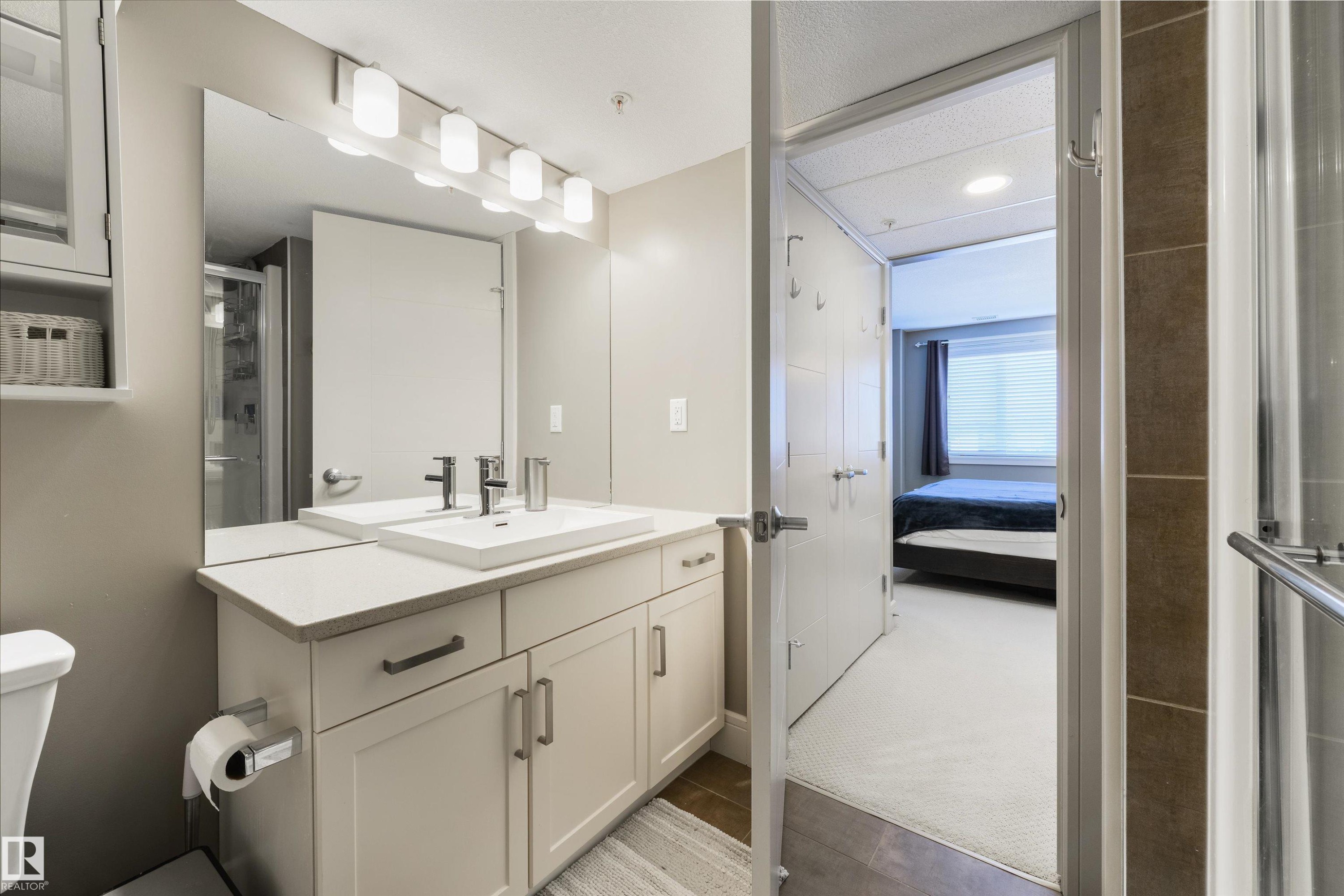219 7508 Getty Gate, Edmonton, AB - Indoor Photo Showing Bathroom