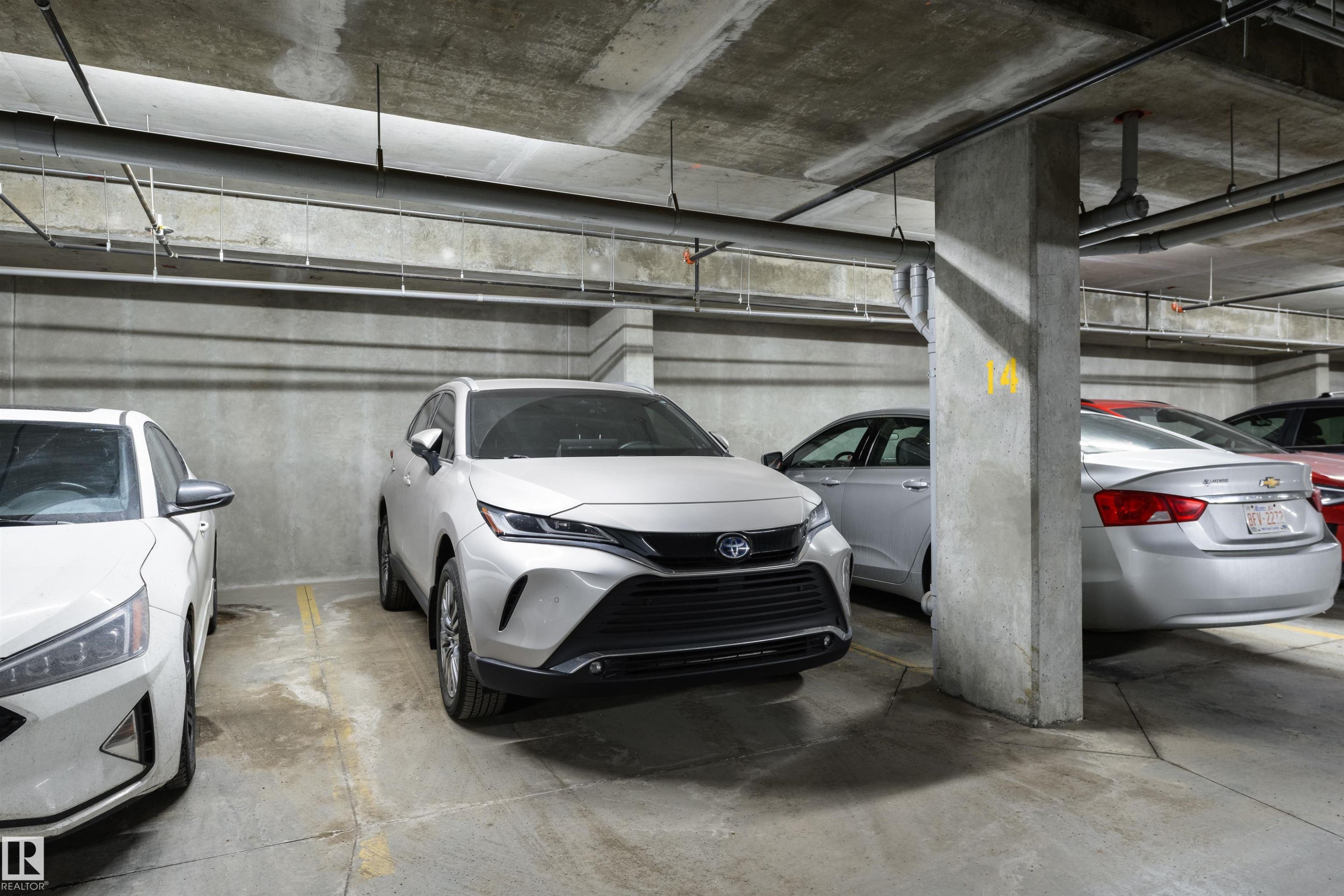 219 7508 Getty Gate, Edmonton, AB - Indoor Photo Showing Garage