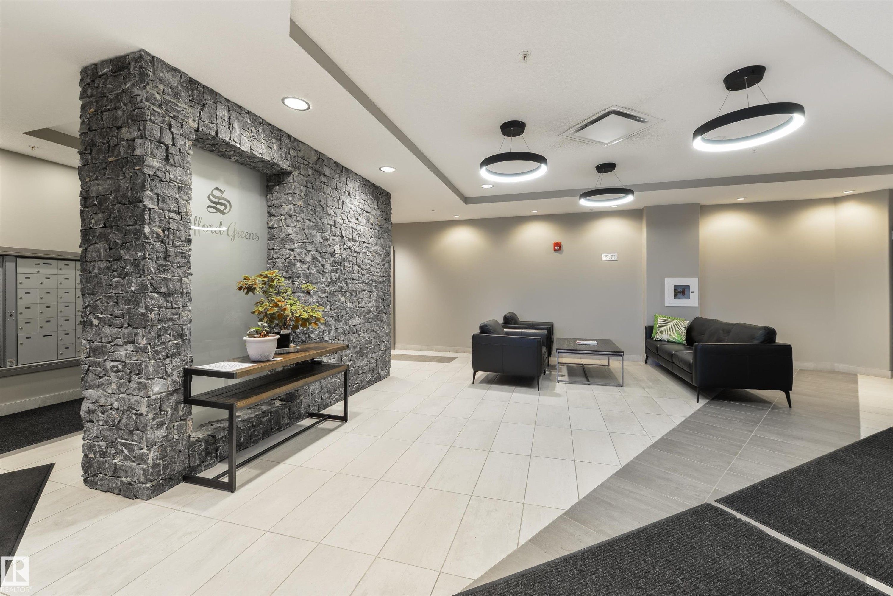 219 7508 Getty Gate, Edmonton, AB - Indoor Photo Showing Other Room