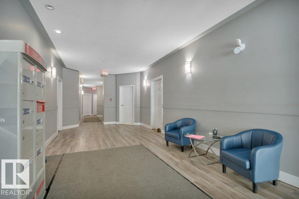 #203 10046 110 St Nw, Edmonton, AB