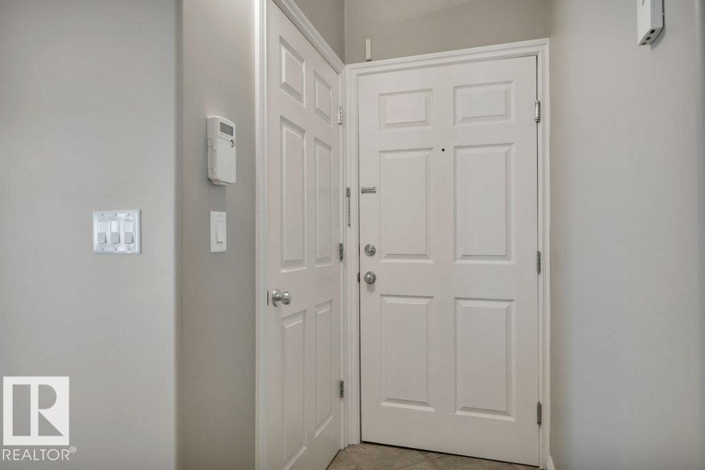 #203 10046 110 St Nw, Edmonton, AB