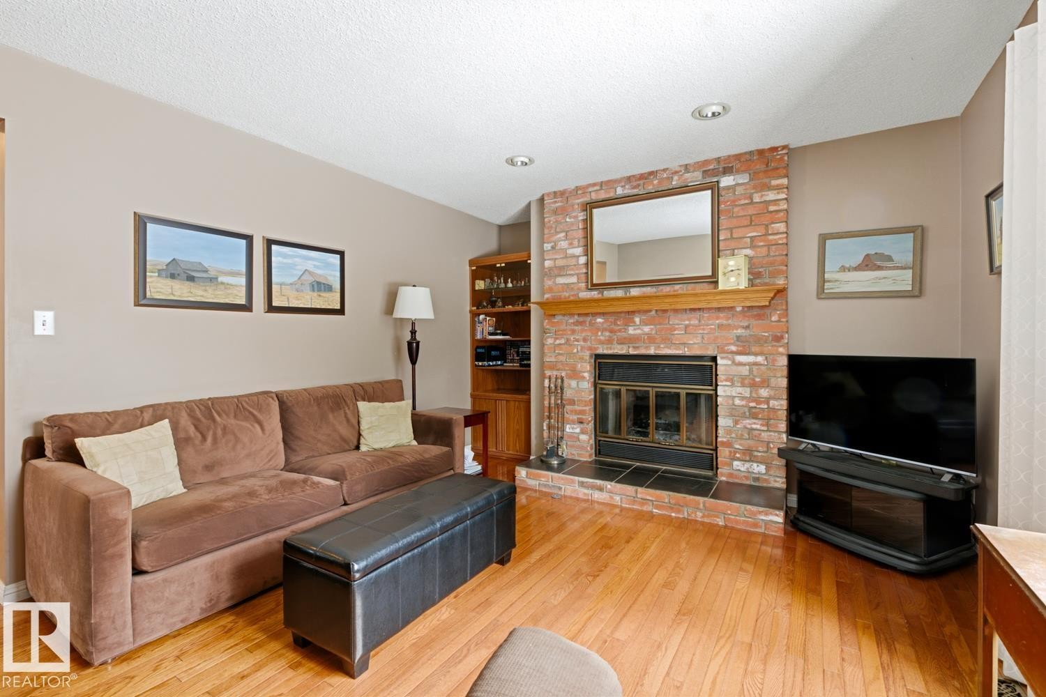 368 Ormsby Road W, Edmonton, AB