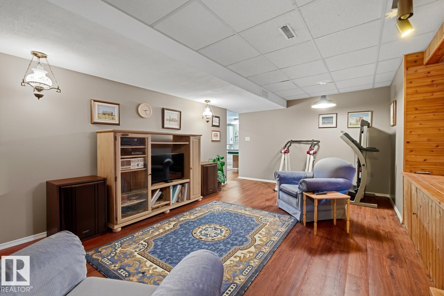 368 Ormsby Road W, Edmonton, AB