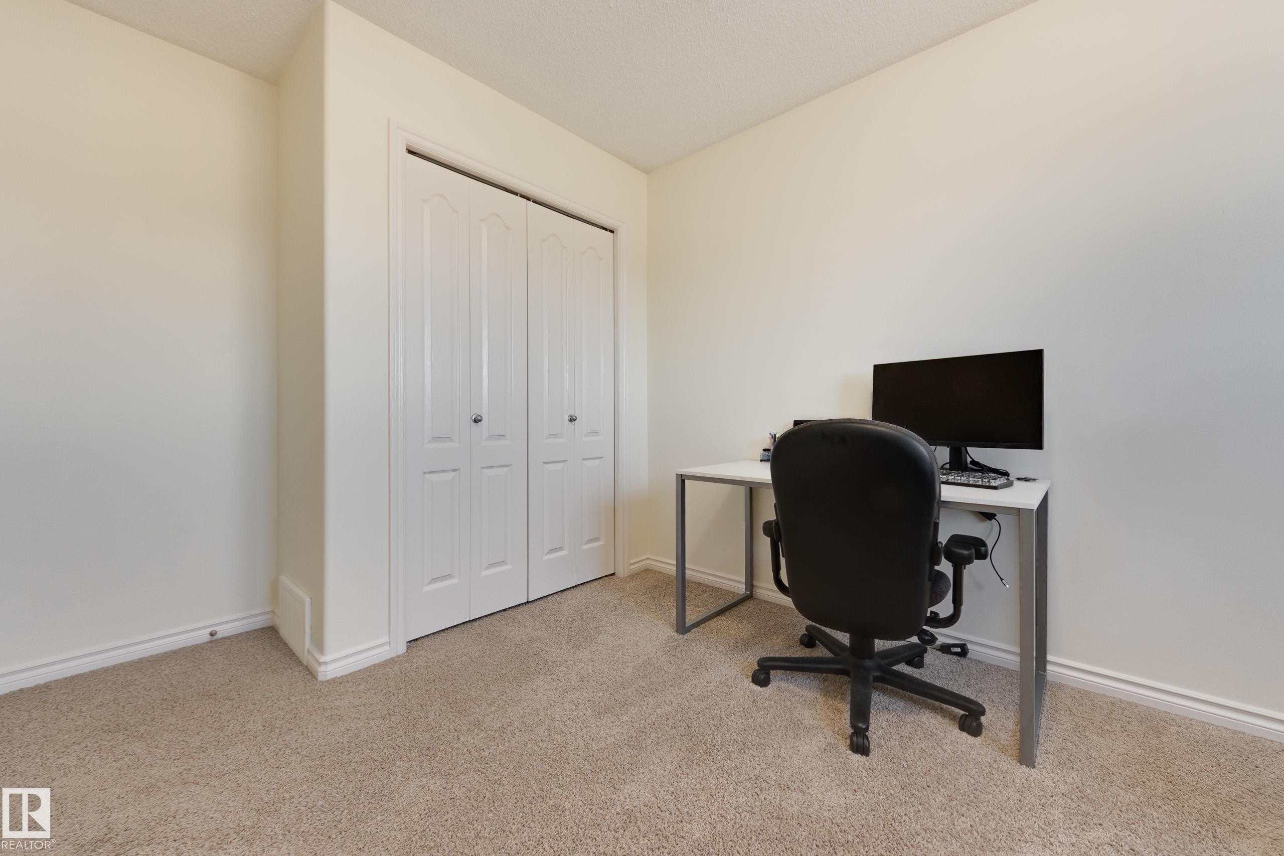 17104 7A Avenue, Edmonton, AB - Indoor Photo Showing Other Room