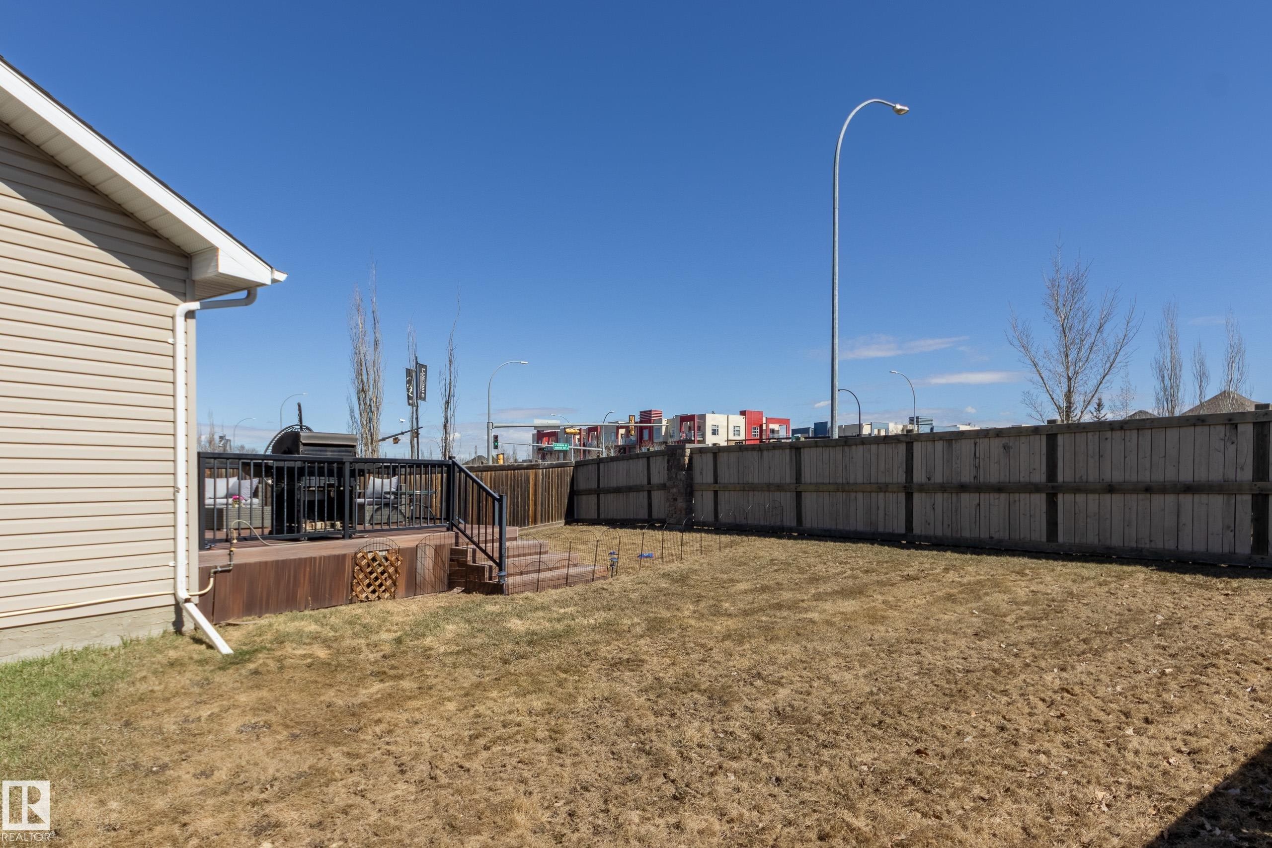 17104 7A Avenue, Edmonton, AB - Outdoor