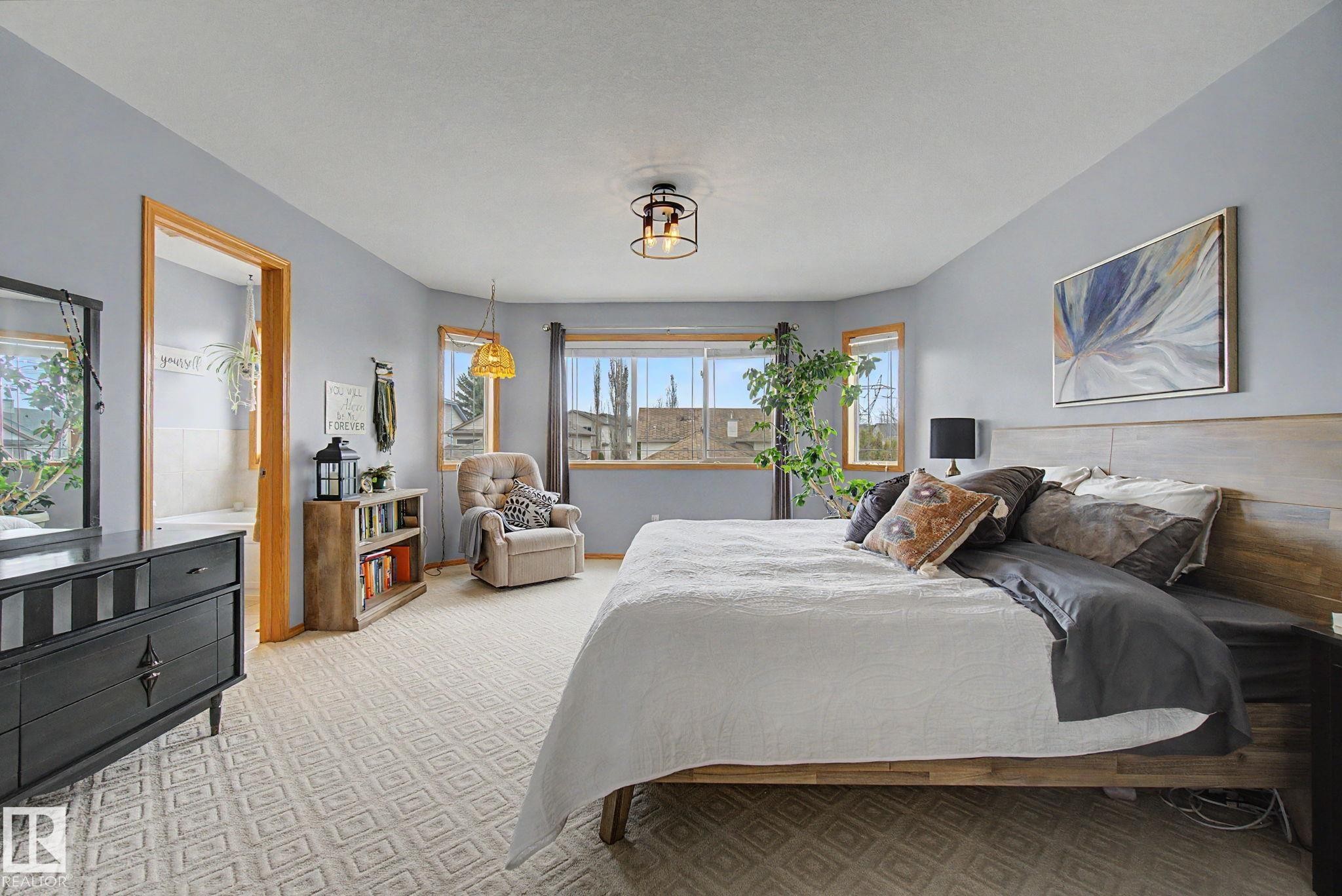 807 Oakland Place, Devon, AB - Indoor Photo Showing Bedroom