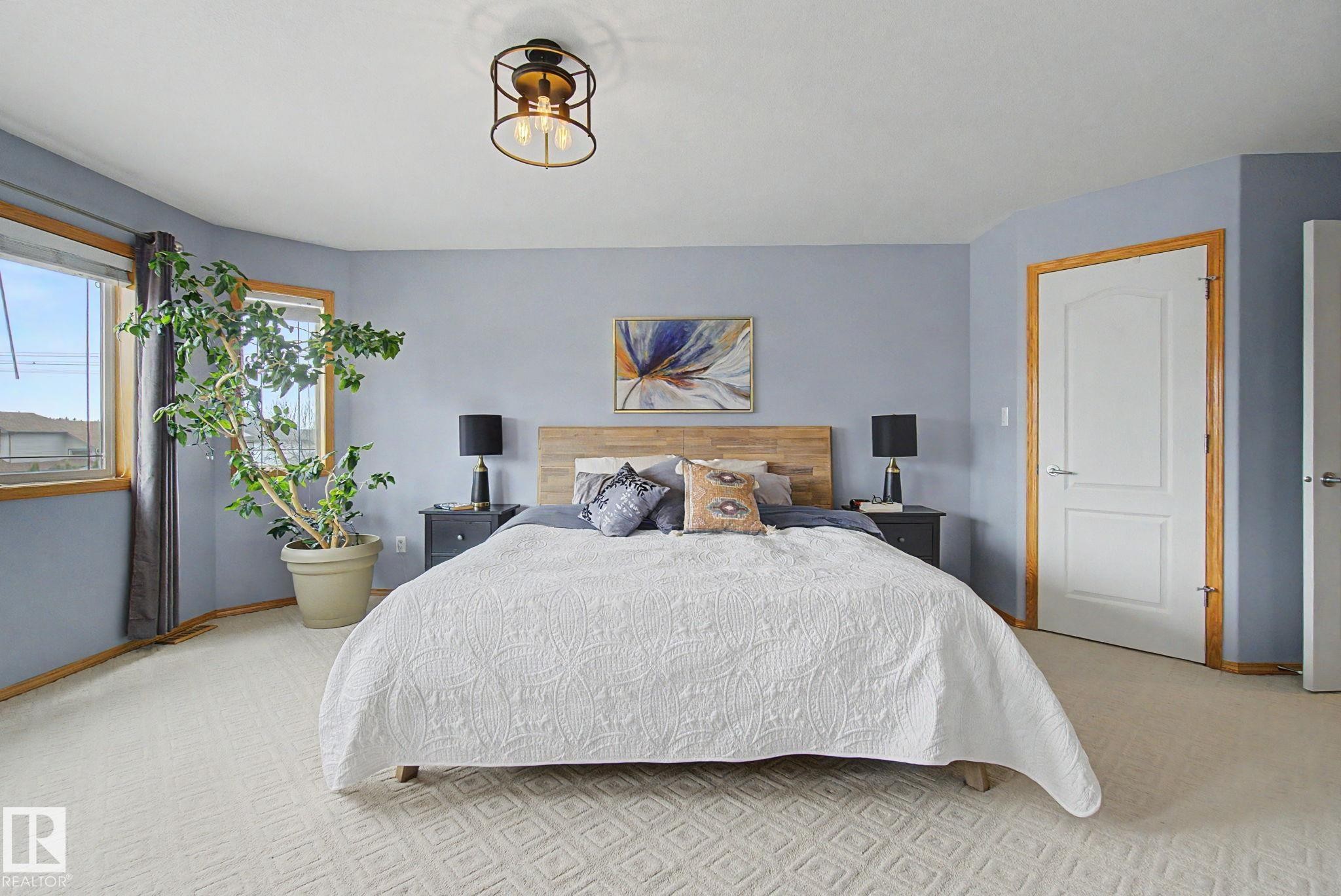 807 Oakland Place, Devon, AB - Indoor Photo Showing Bedroom