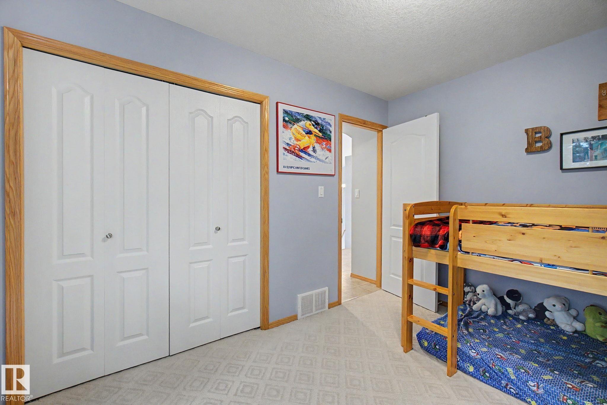 807 Oakland Place, Devon, AB - Indoor Photo Showing Bedroom