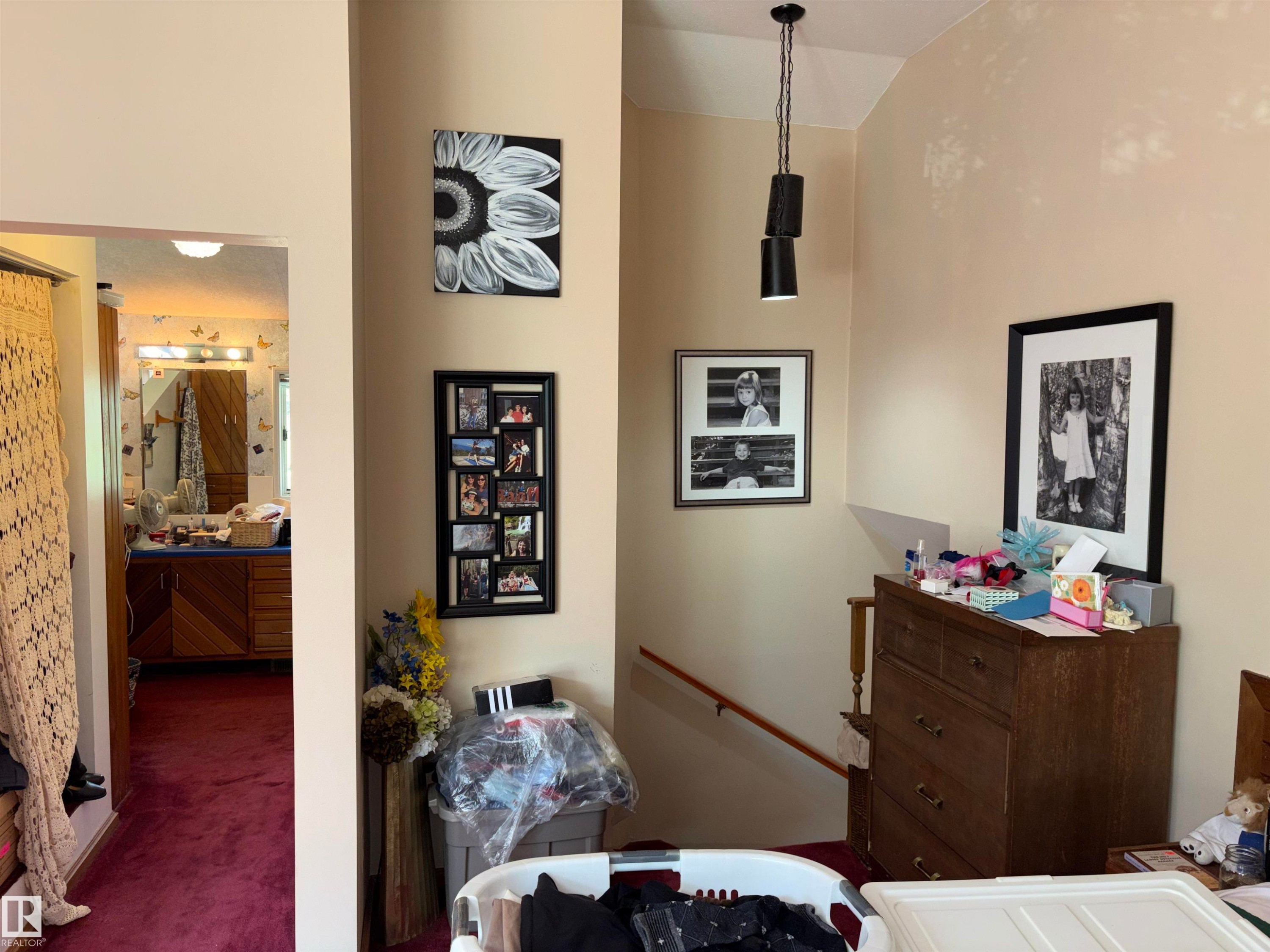 Image quality insufficient for description - 8812 146 Street, Edmonton, AB