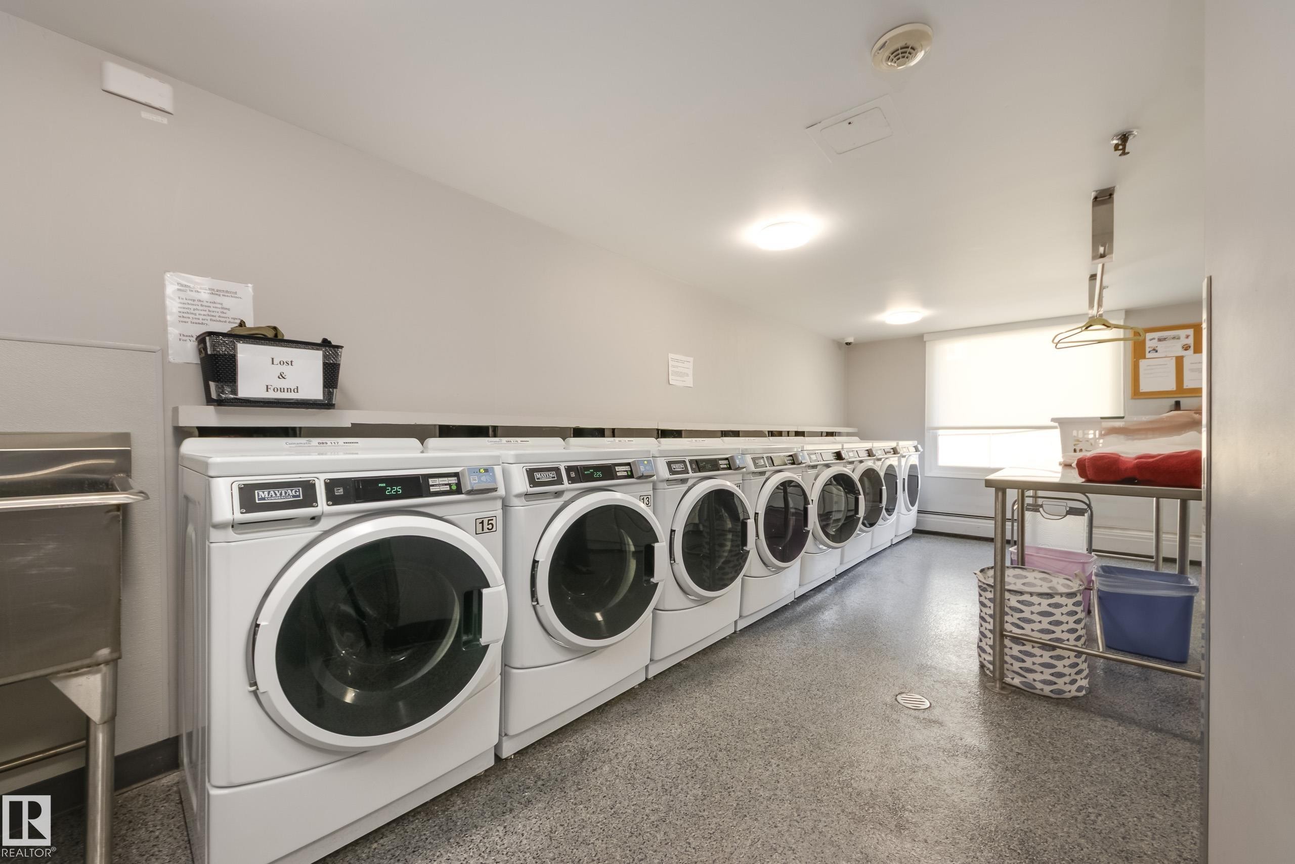 1406 12303 Jasper Avenue, Edmonton, AB - Indoor Photo Showing Laundry Room
