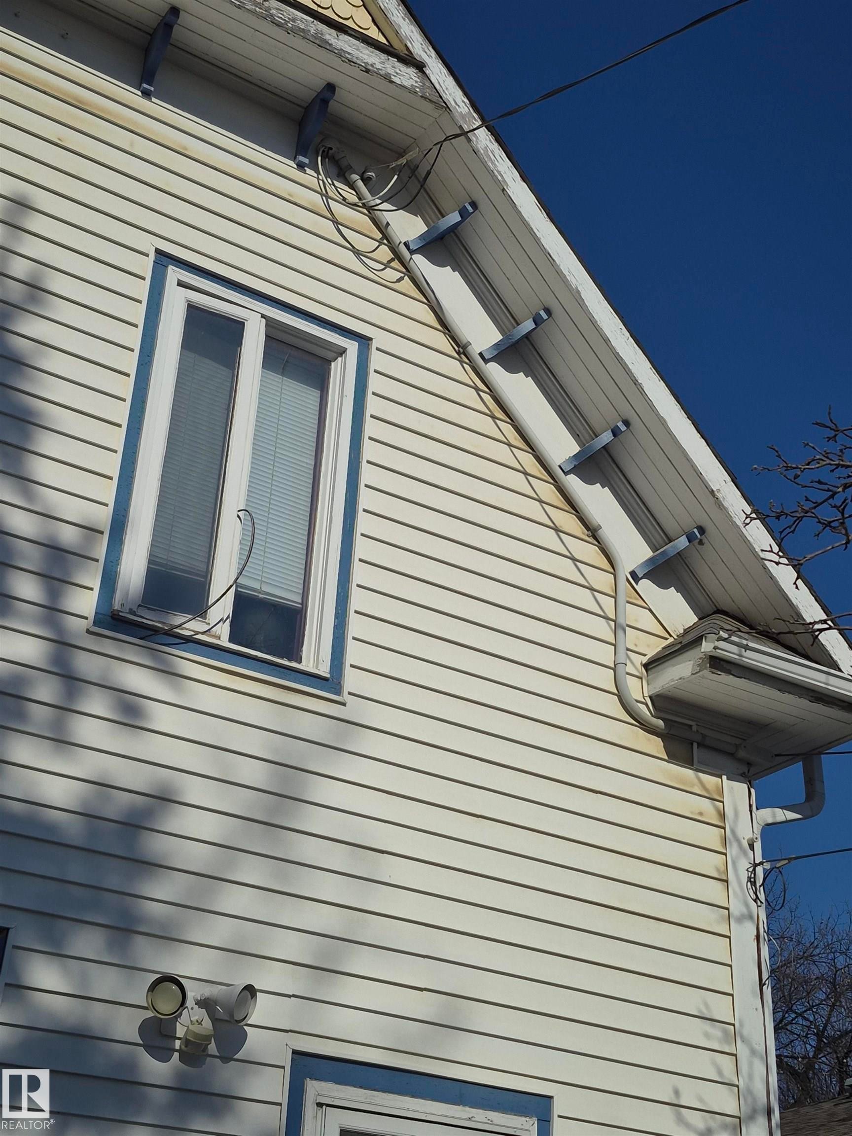 Upgraded 100 AMP electrical service - 11301 87 Street, Edmonton, AB - Outdoor