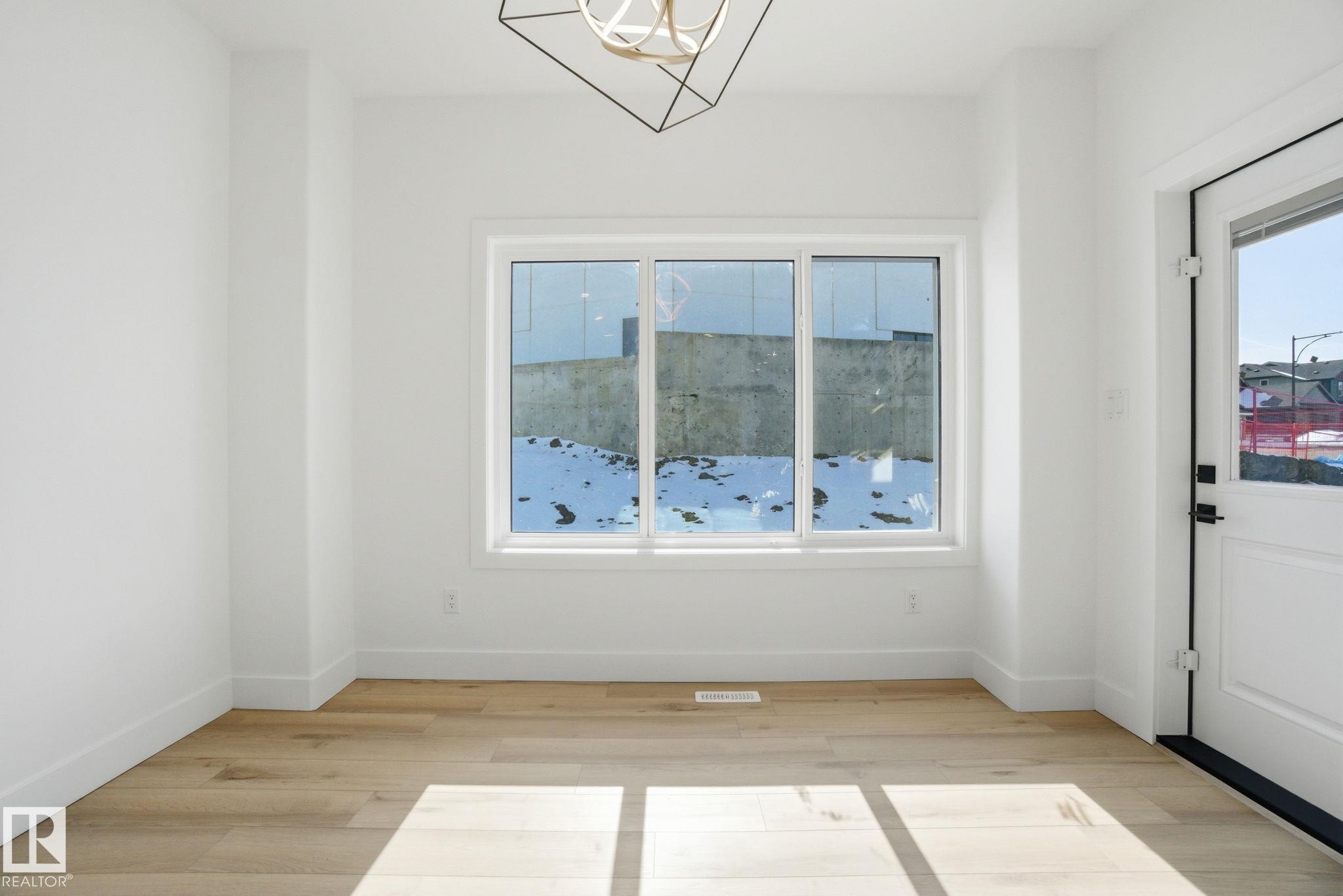 1407 Osprey Crest, Edmonton, AB - Indoor Photo Showing Other Room