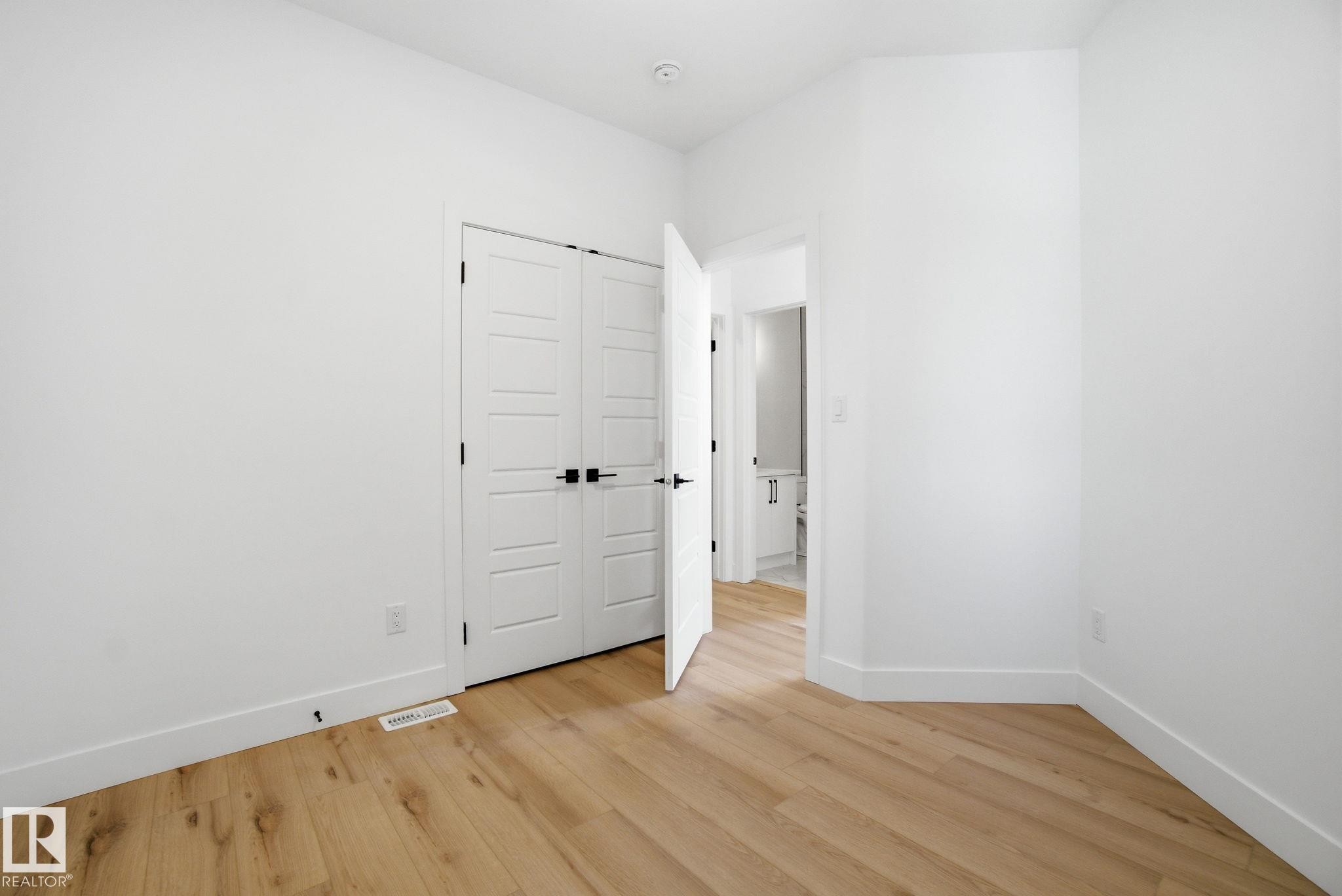 1407 Osprey Crest, Edmonton, AB - Indoor Photo Showing Other Room