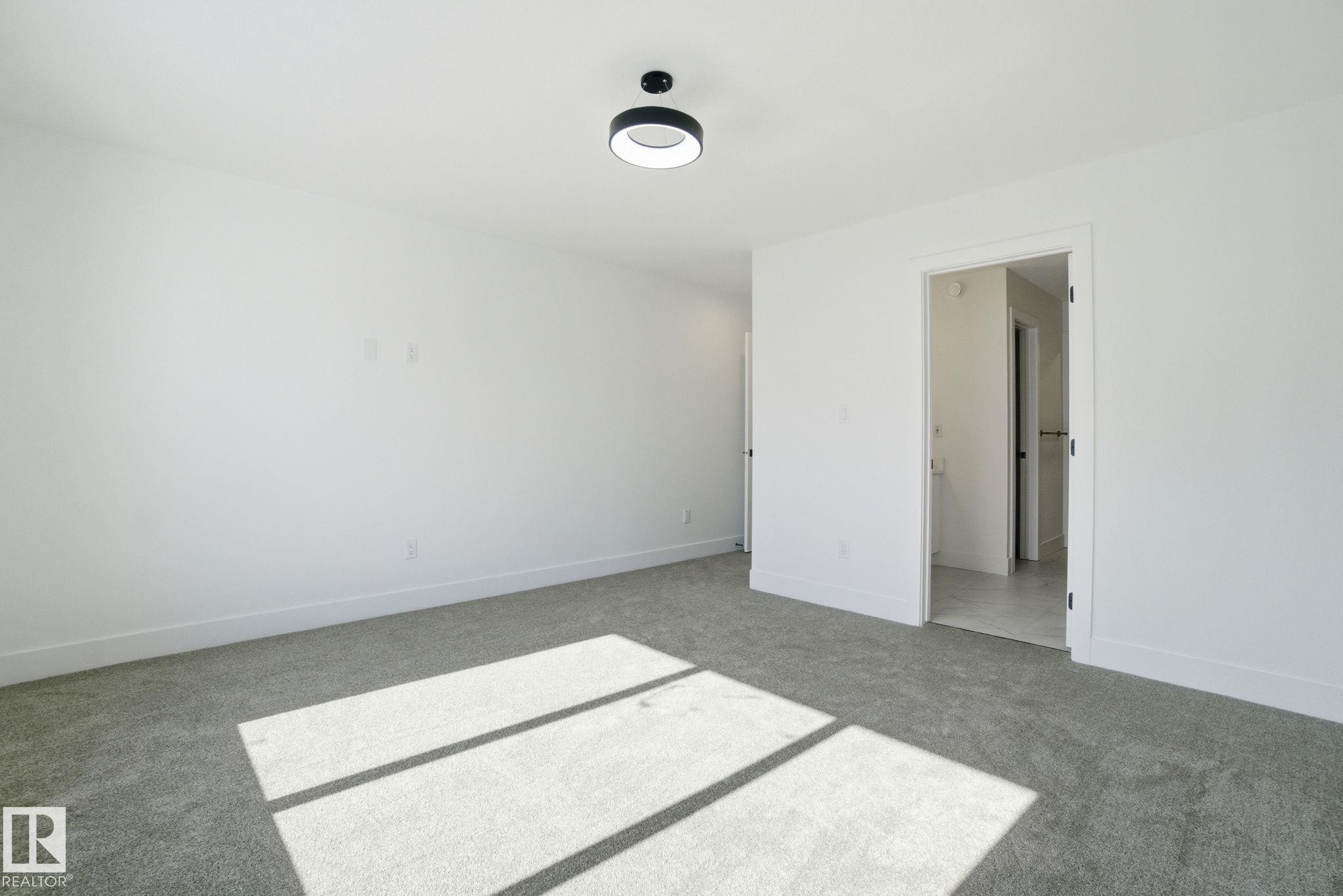 1407 Osprey Crest, Edmonton, AB - Indoor