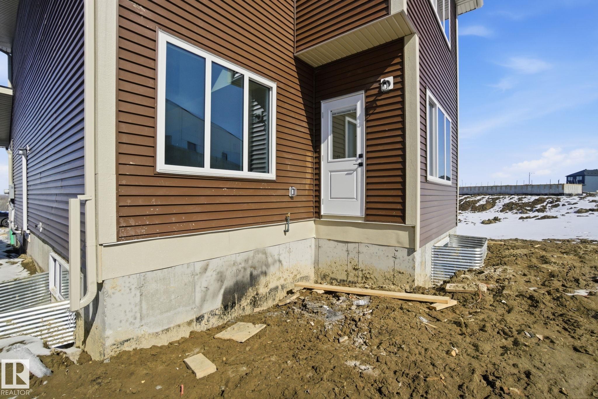 1407 Osprey Crest, Edmonton, AB - Outdoor