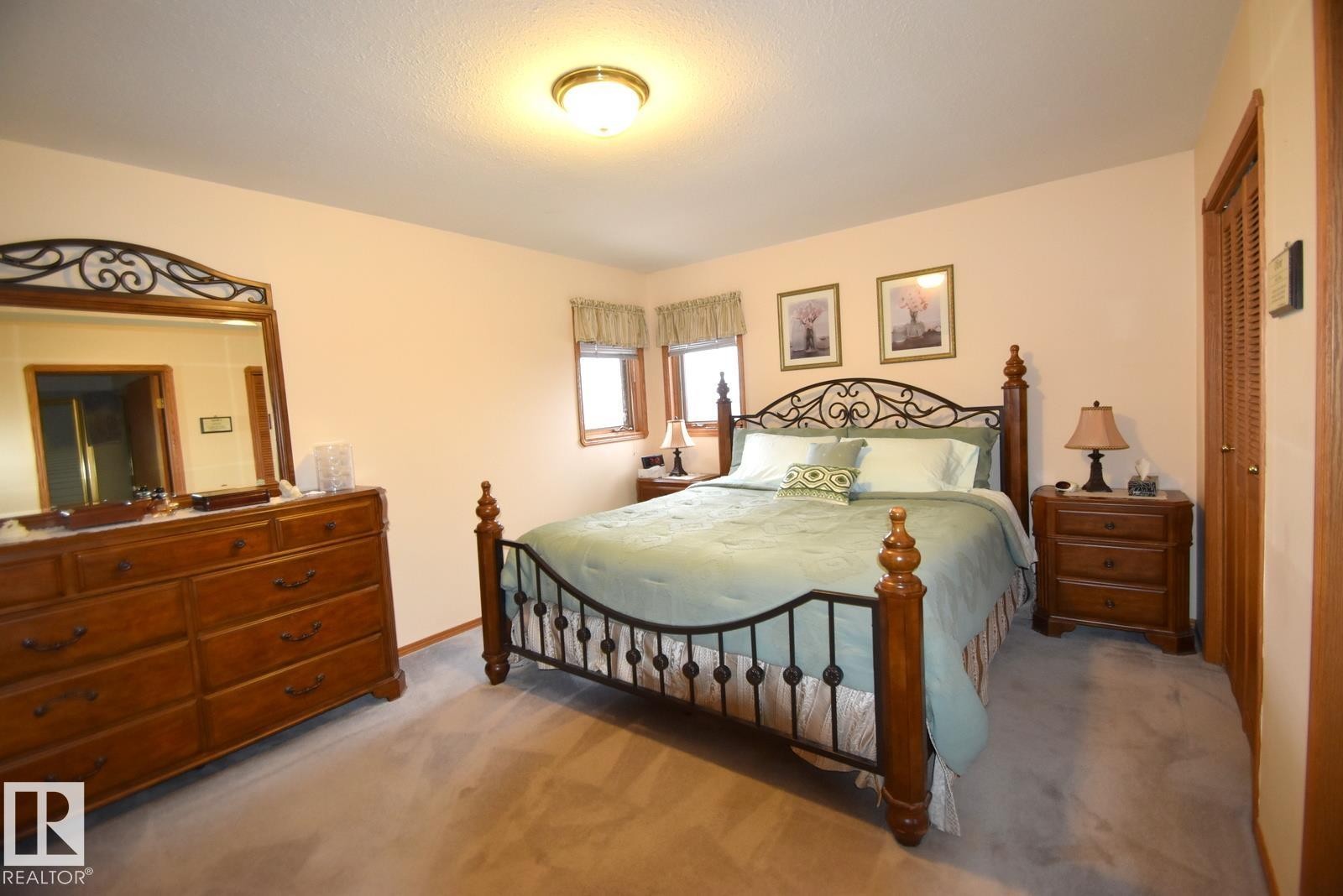 5204 1 Avenue E, Boyle, AB - Indoor Photo Showing Bedroom