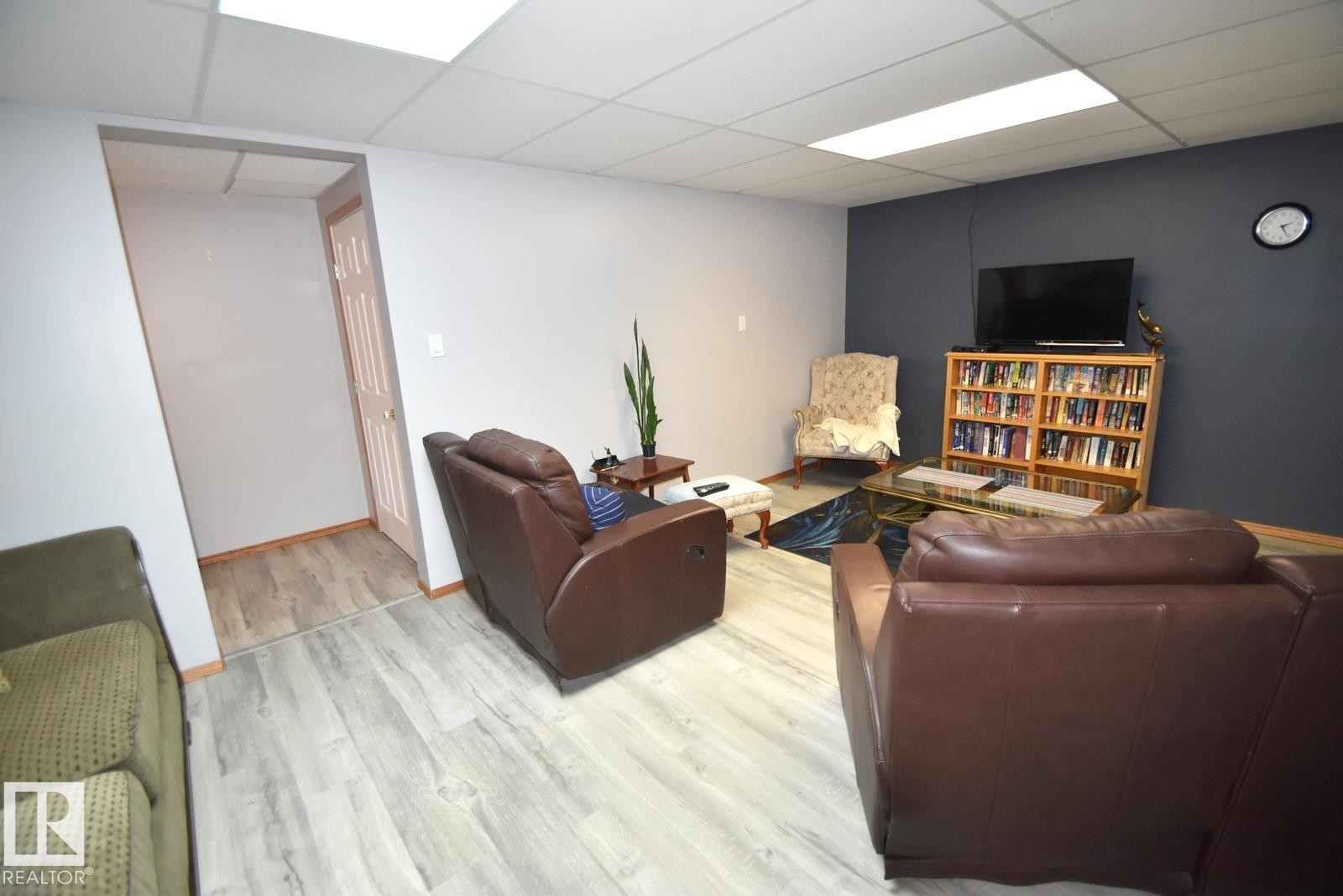 5204 1 Avenue E, Boyle, AB - Indoor