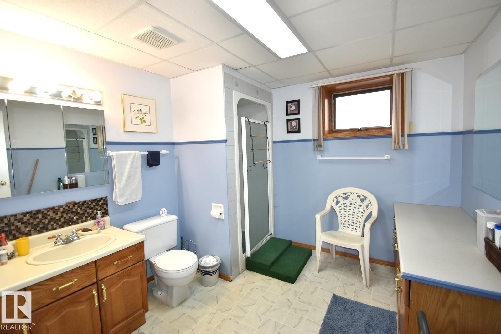 5204 1 Avenue E, Boyle, AB - Indoor Photo Showing Bathroom
