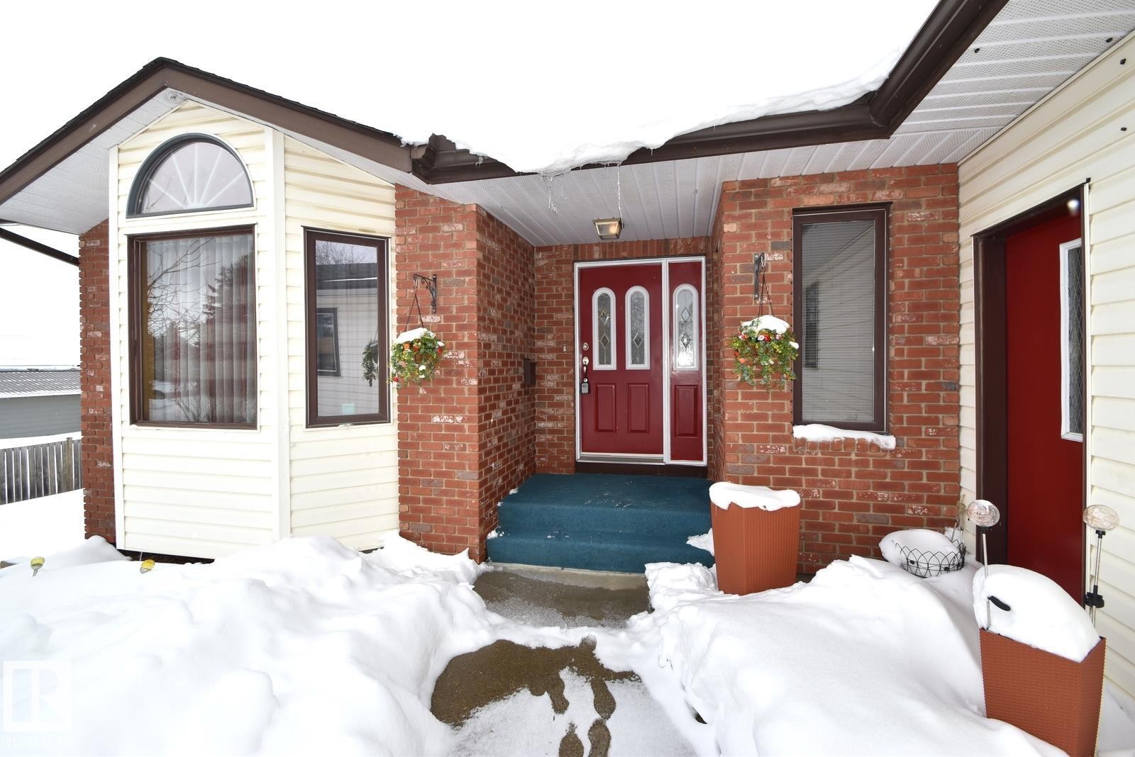 5204 1 Avenue E, Boyle, AB - Outdoor With Exterior
