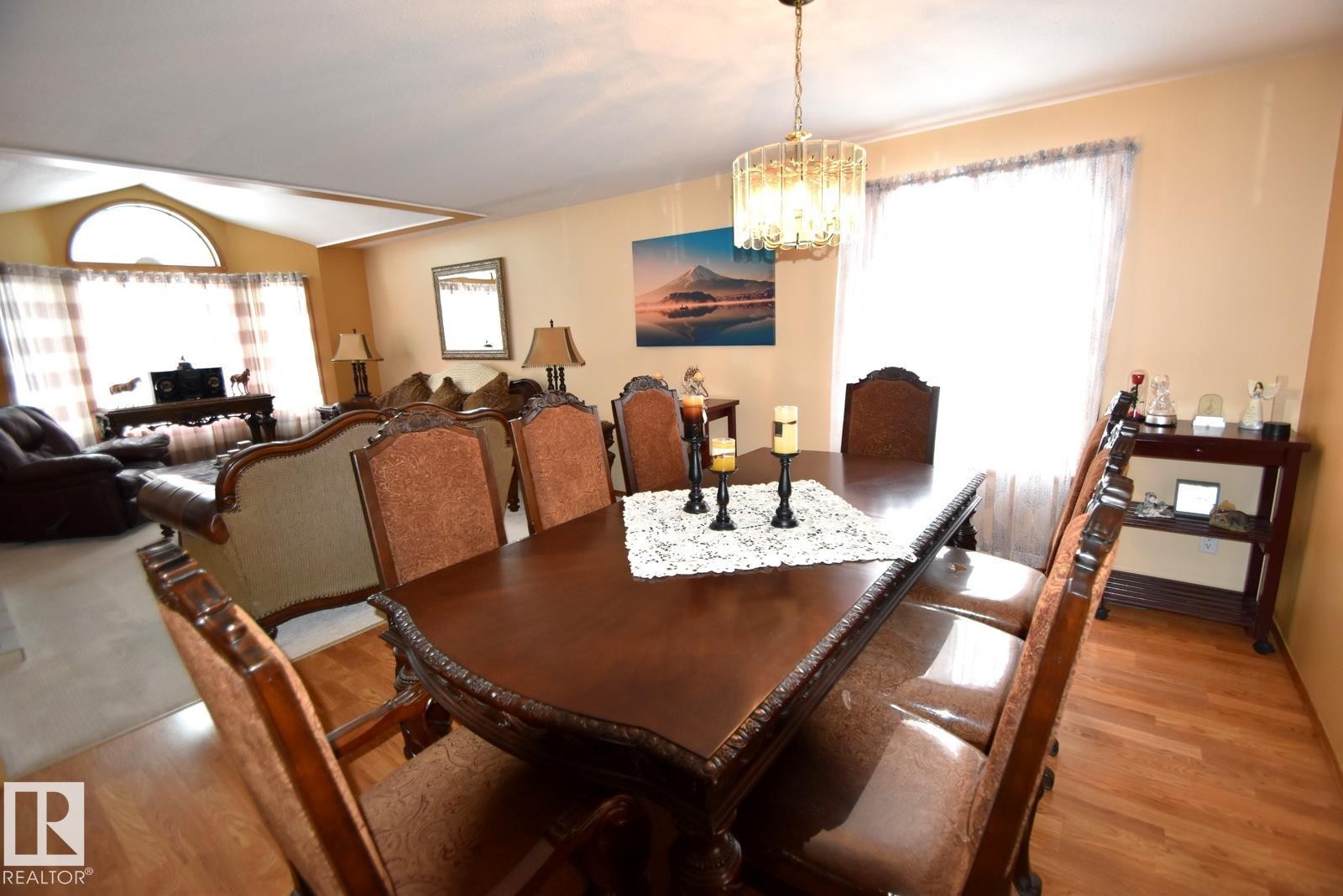 5204 1 Avenue E, Boyle, AB - Indoor Photo Showing Dining Room