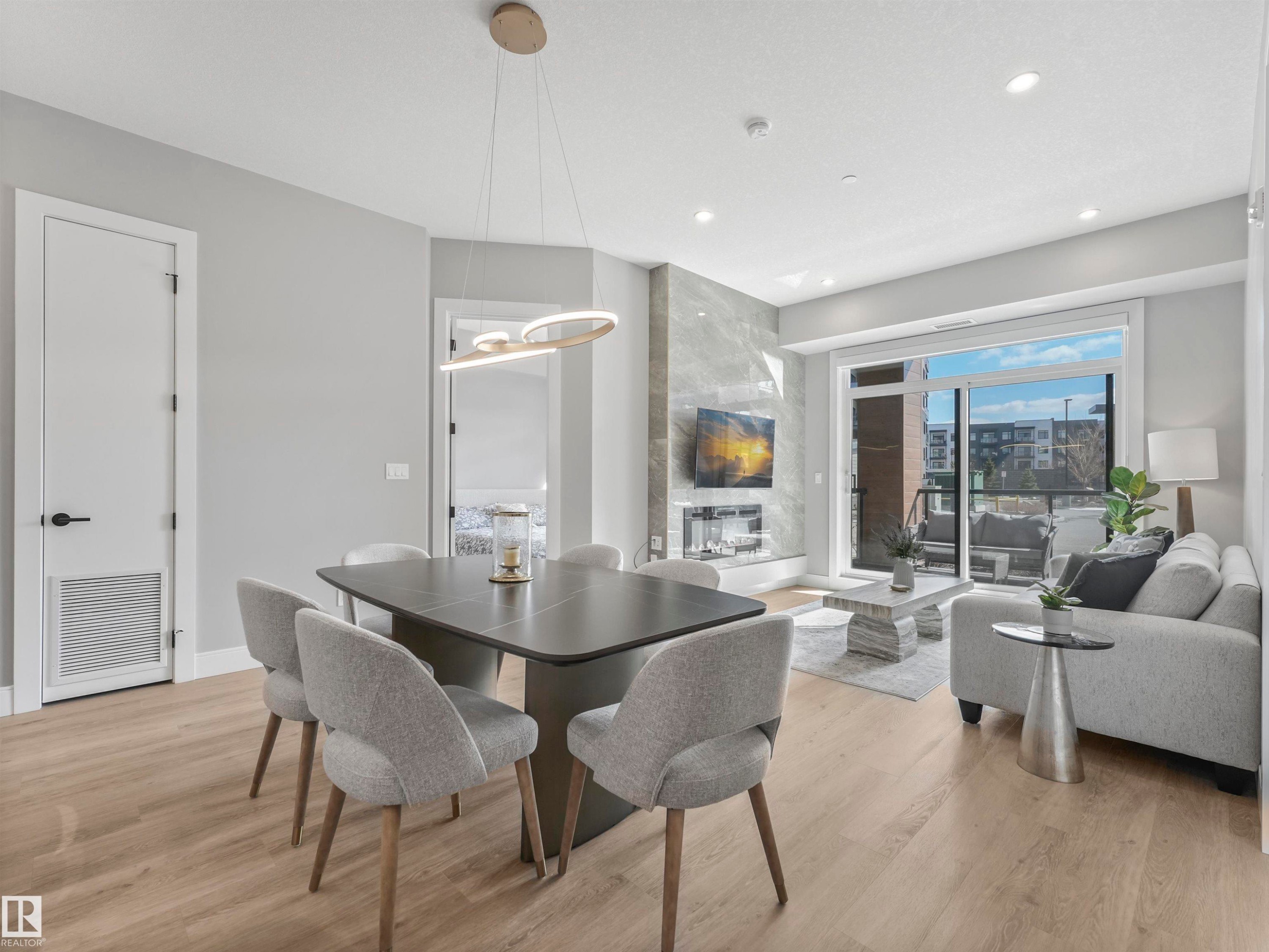 101 7471 May Common, Edmonton, AB - Indoor