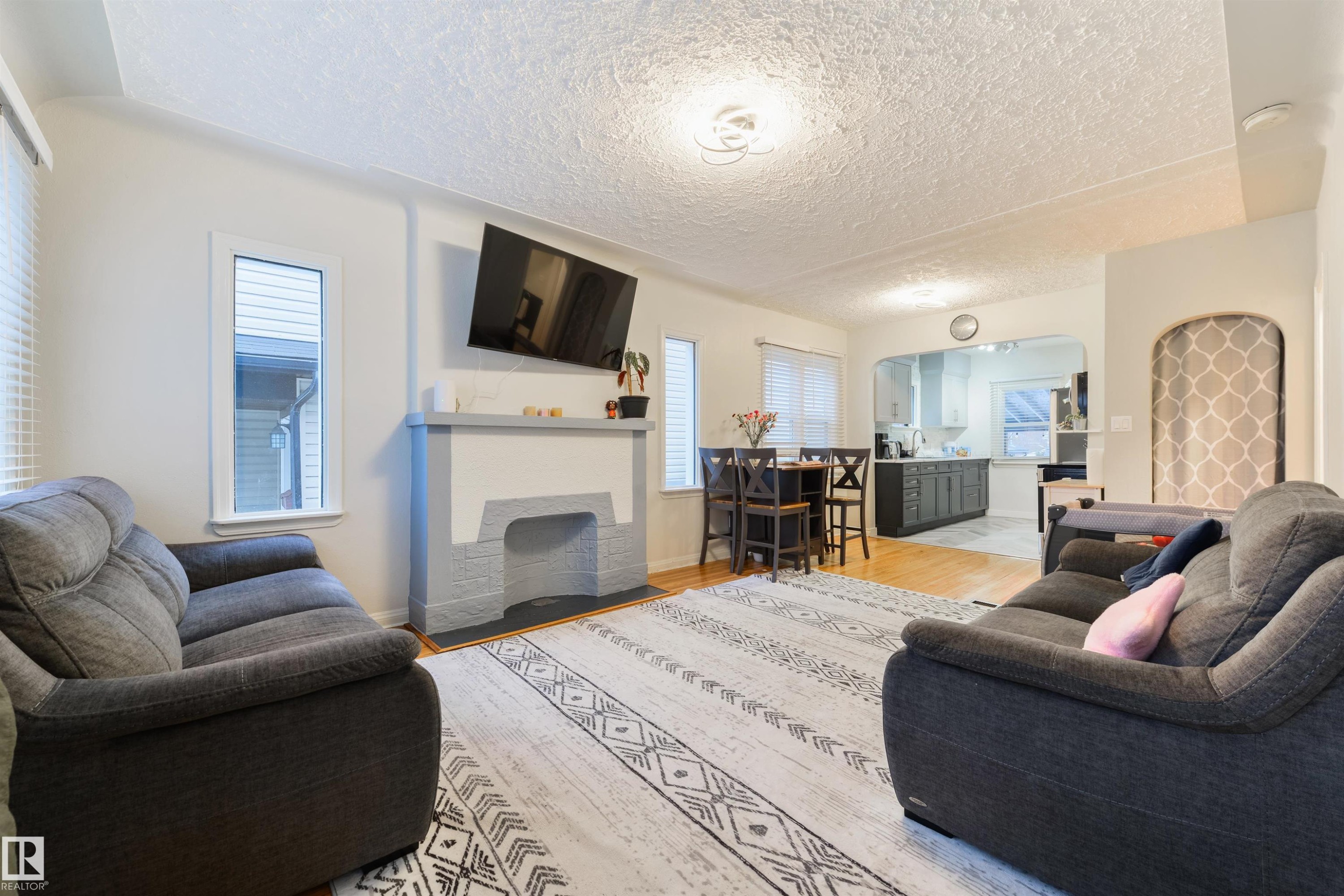 11208 66 Street, Edmonton, AB - Indoor Photo Showing Living Room With Fireplace