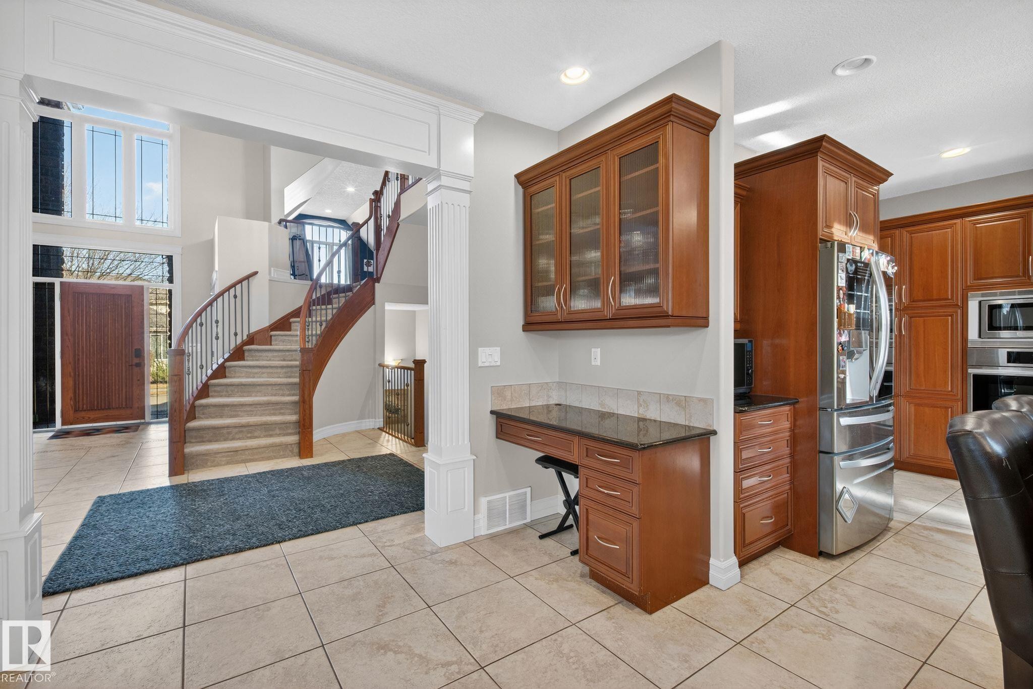 918 Hollingsworth Bend, Edmonton, AB - Indoor