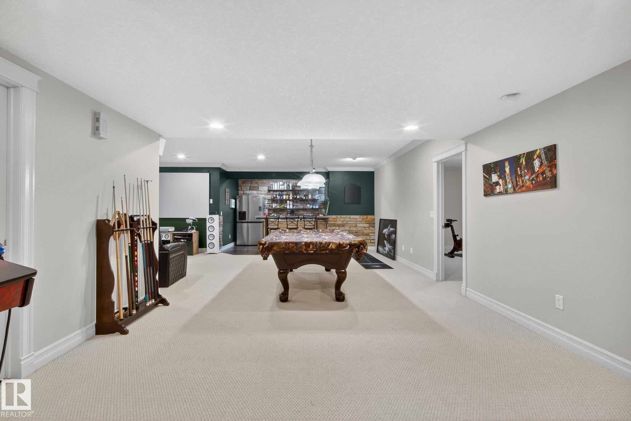 918 Hollingsworth Bend, Edmonton, AB - Indoor