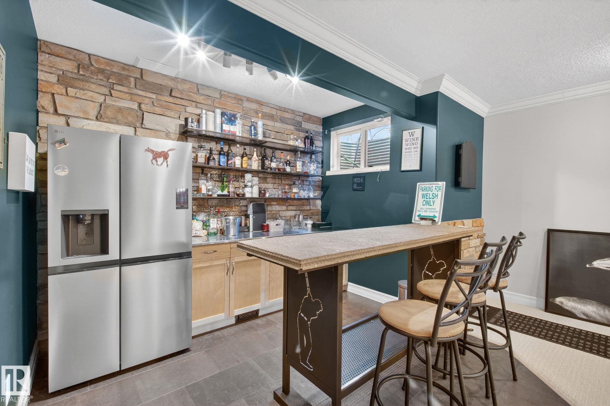 918 Hollingsworth Bend, Edmonton, AB - Indoor