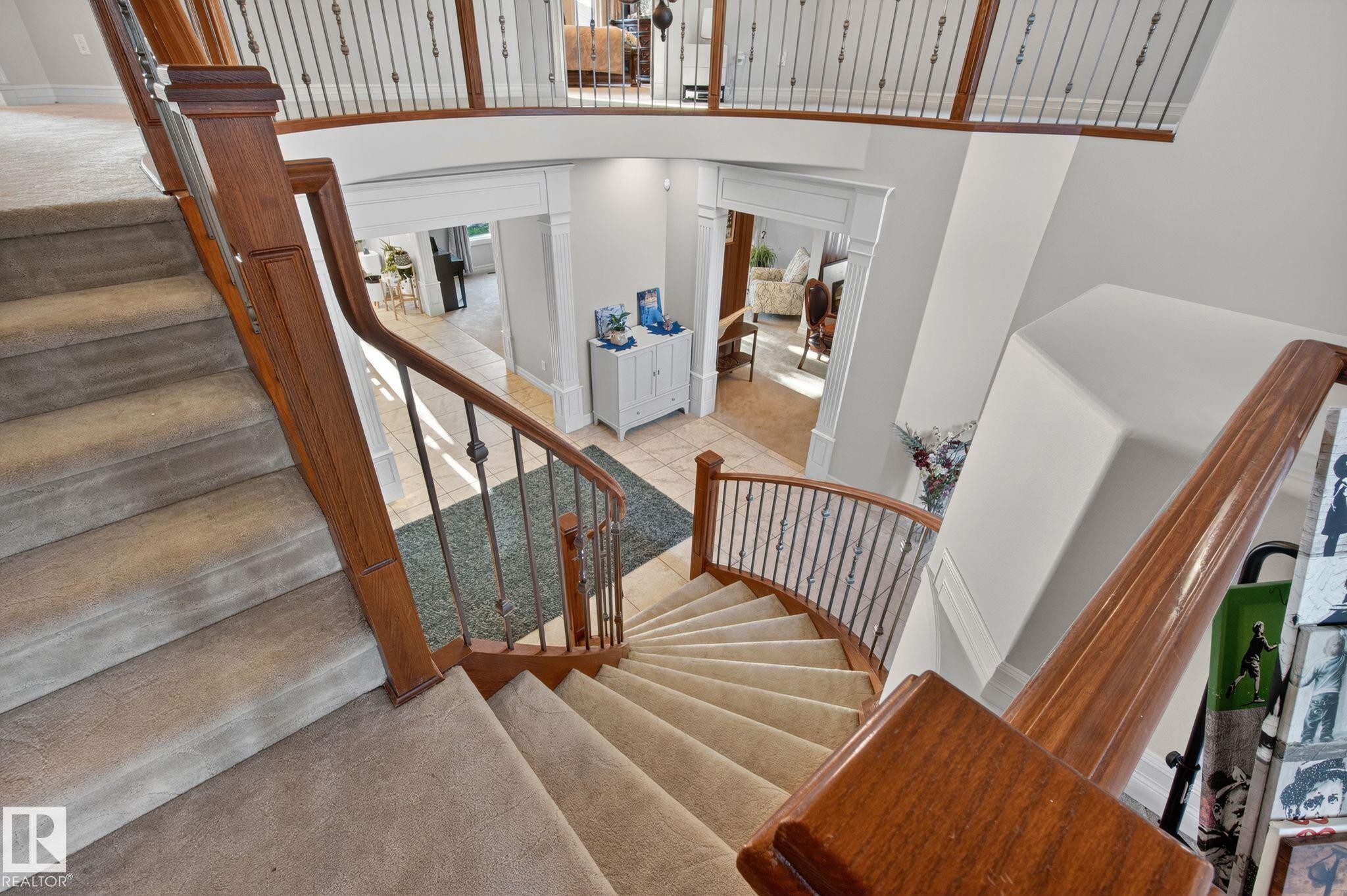 918 Hollingsworth Bend, Edmonton, AB - Indoor Photo Showing Other Room