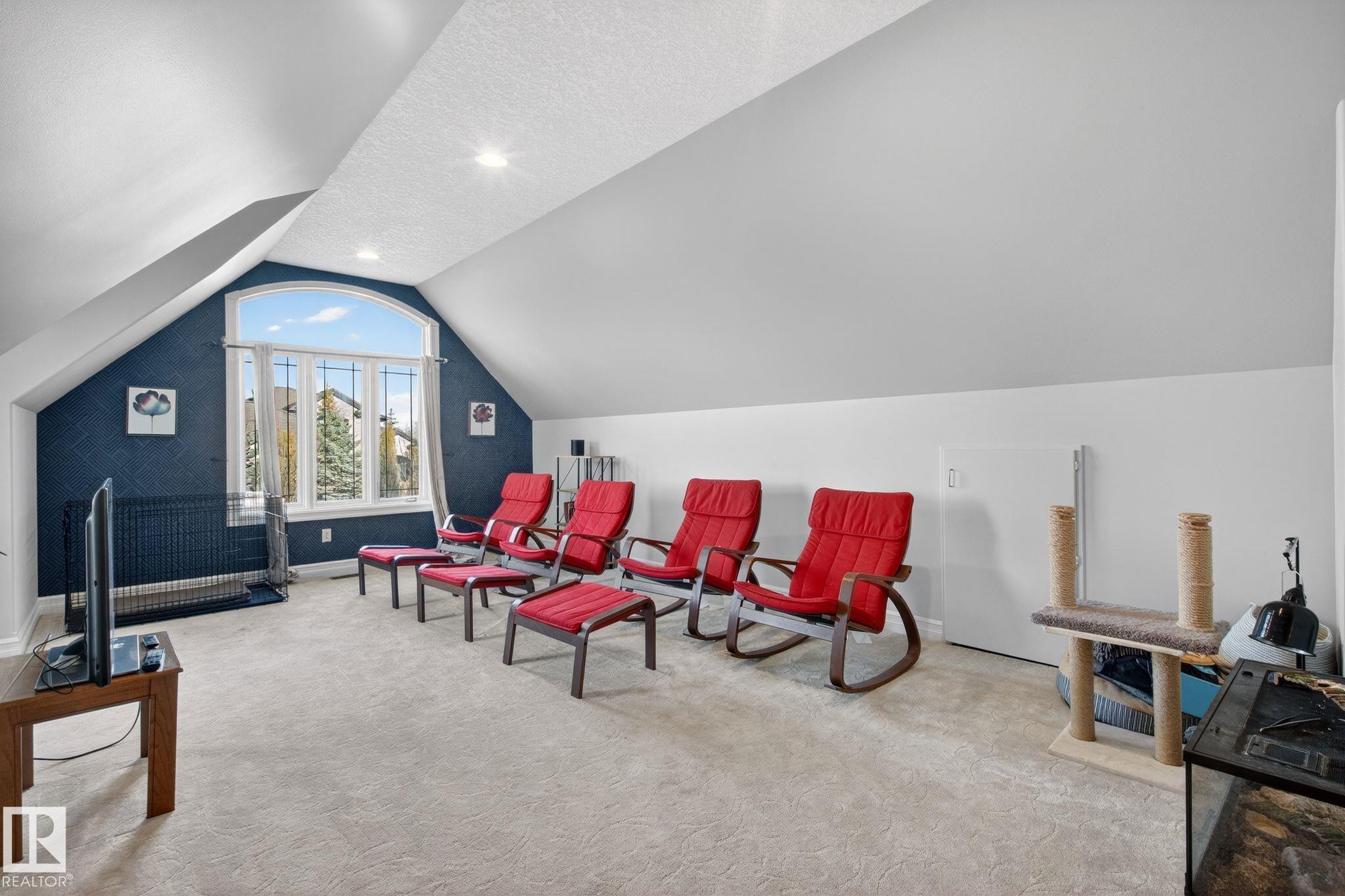 918 Hollingsworth Bend, Edmonton, AB - Indoor