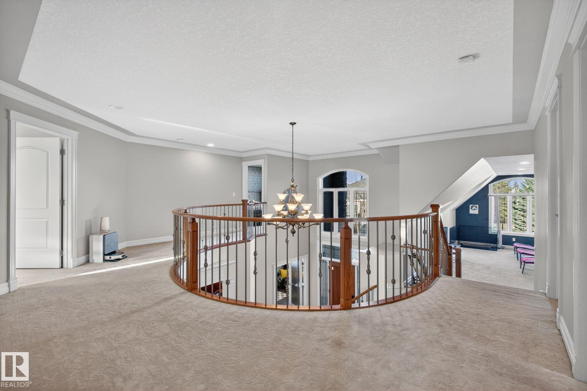 918 Hollingsworth Bend, Edmonton, AB - Indoor Photo Showing Other Room