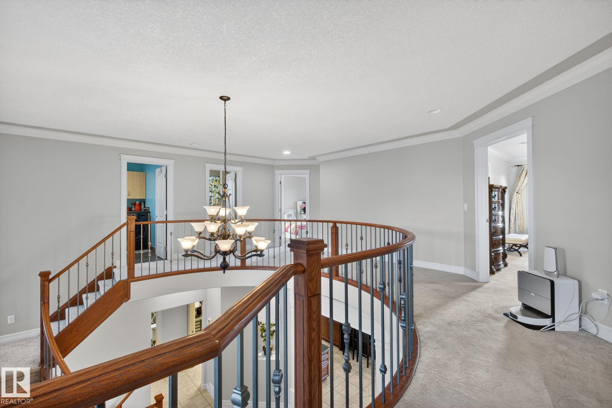 918 Hollingsworth Bend, Edmonton, AB - Indoor Photo Showing Other Room