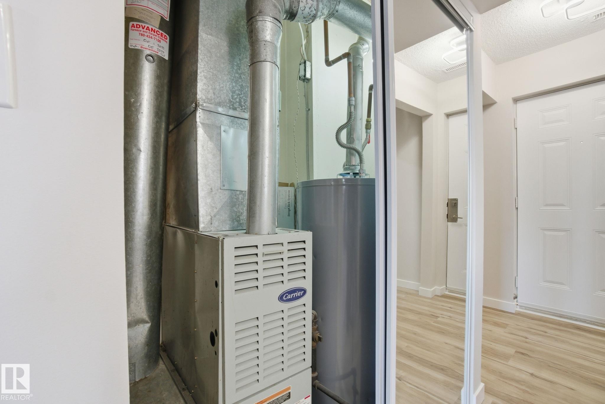 71 Lancaster Terrace, Edmonton, AB - Indoor