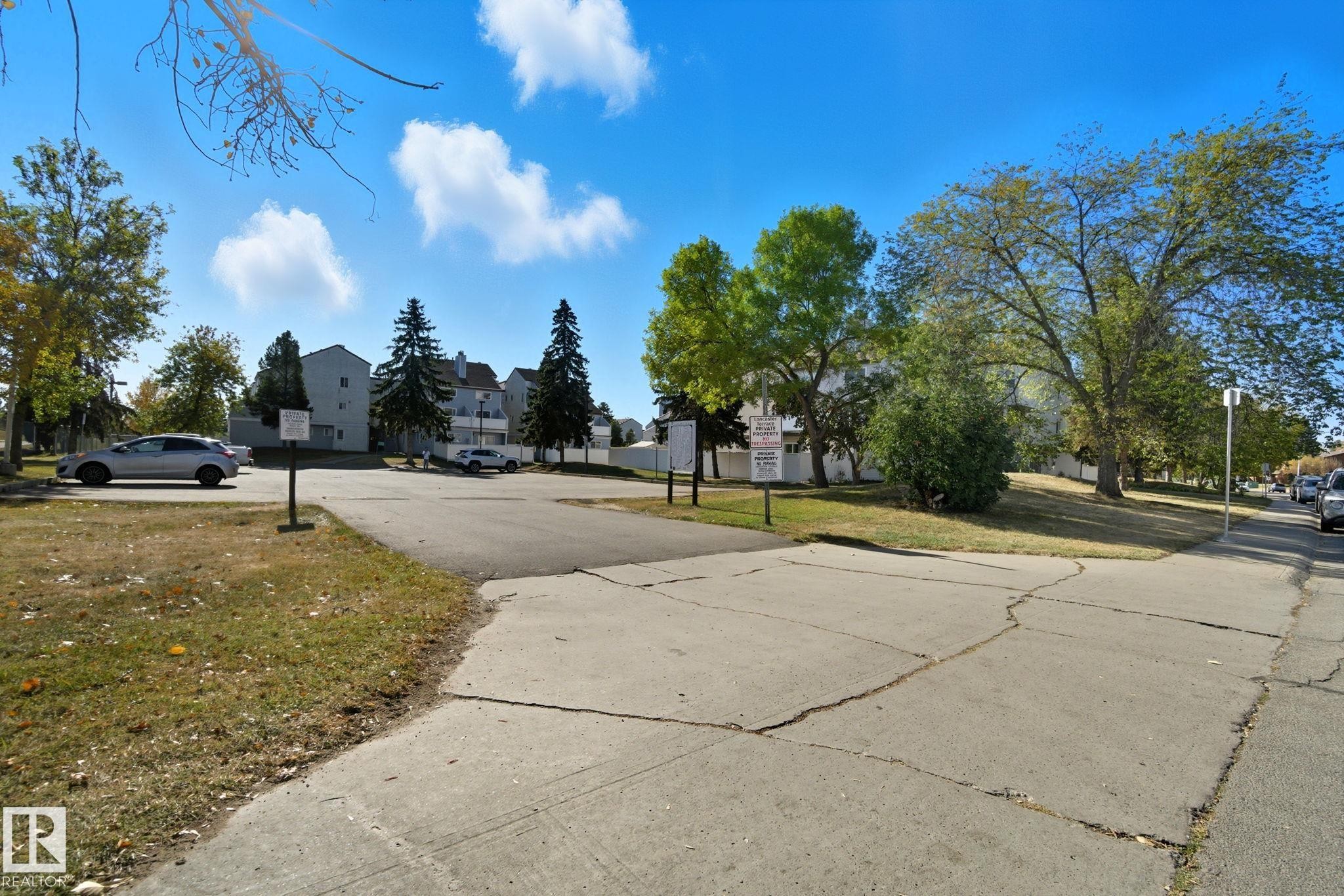 71 Lancaster Terrace, Edmonton, AB - Outdoor